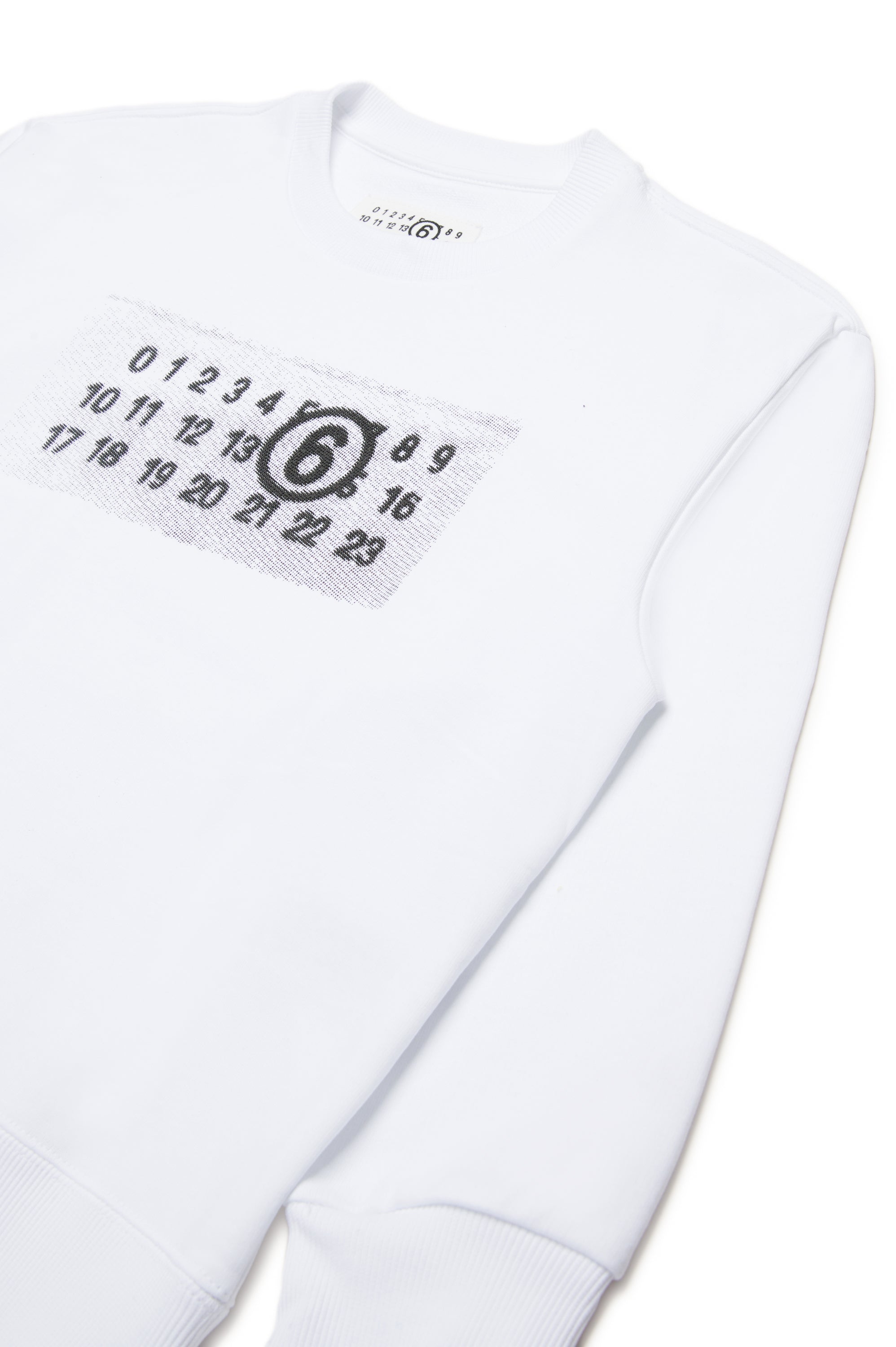 White Pulls - White