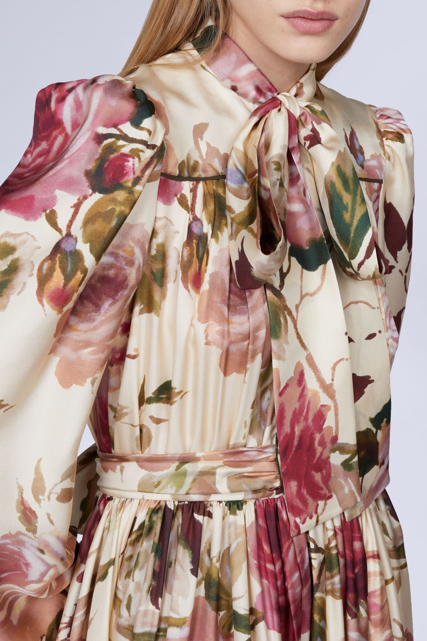 NEW OFFER ROBE LONGUE IMPRIMÉ ROSES NŒUD AU COL