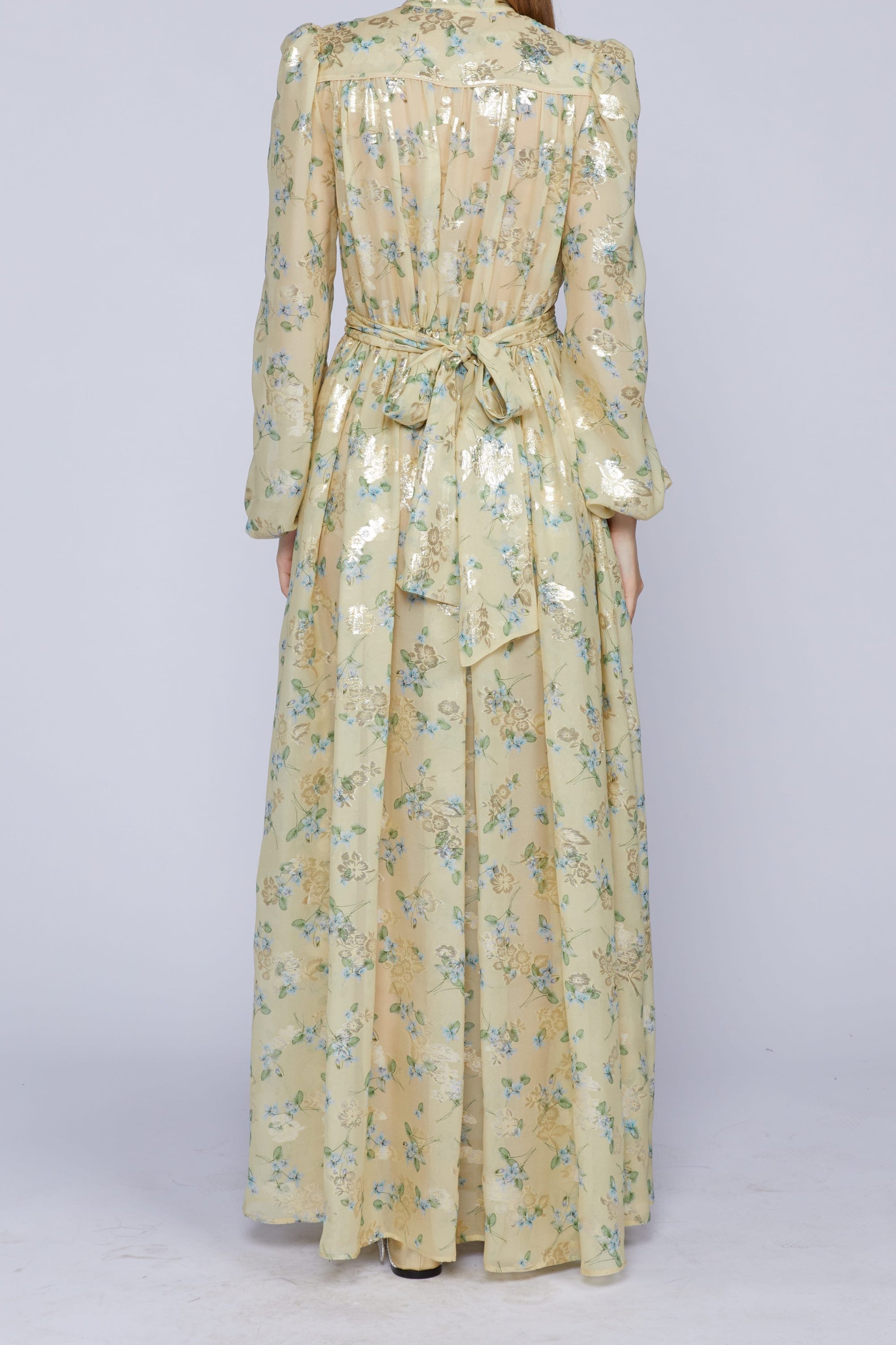 ROBE LONGUE JAUNE AVEC NŒUD AU COL