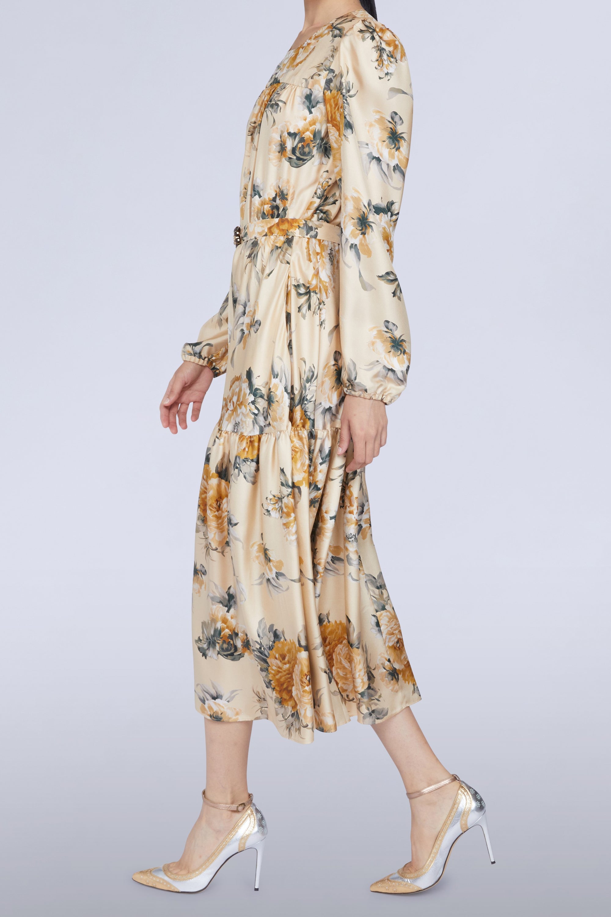 Robe longue en soie avec ceinture - Crema Fantasia