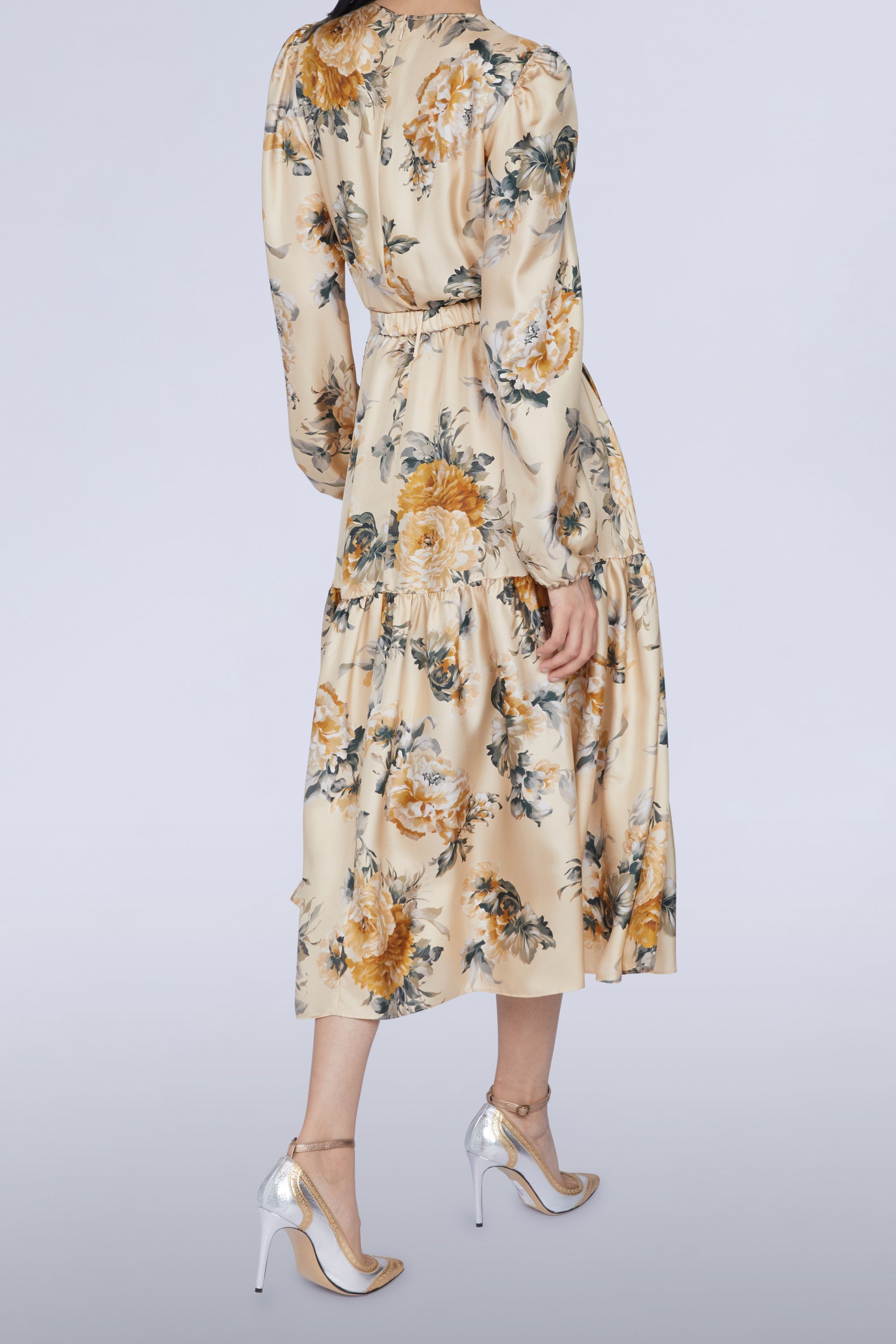 Robe longue en soie avec ceinture - Crema Fantasia