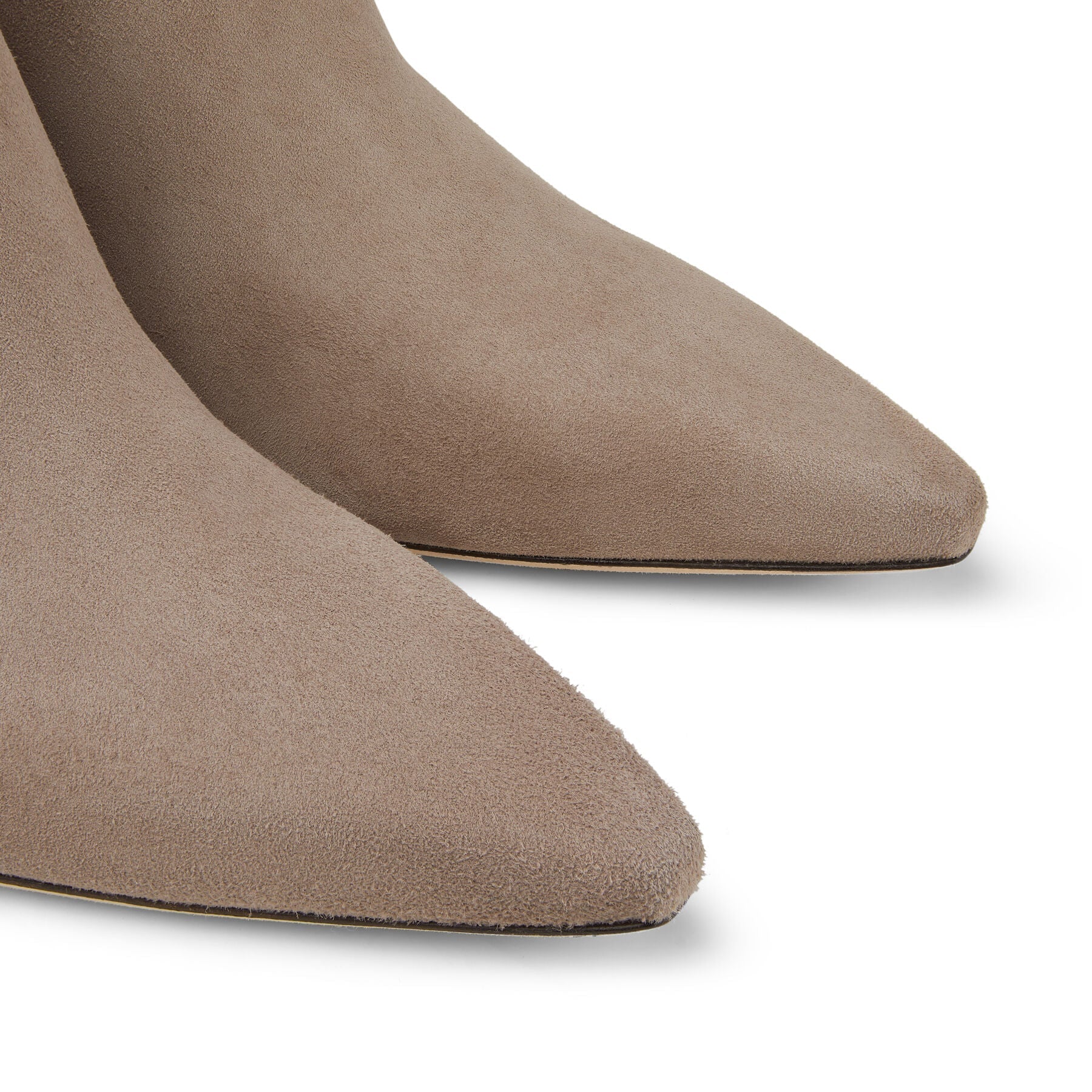 ZNO STOCK 0 DJV 3/1 ST 33% Price 220 / Reco 280 LIGHT MOCHA Boot MAIARA 90
