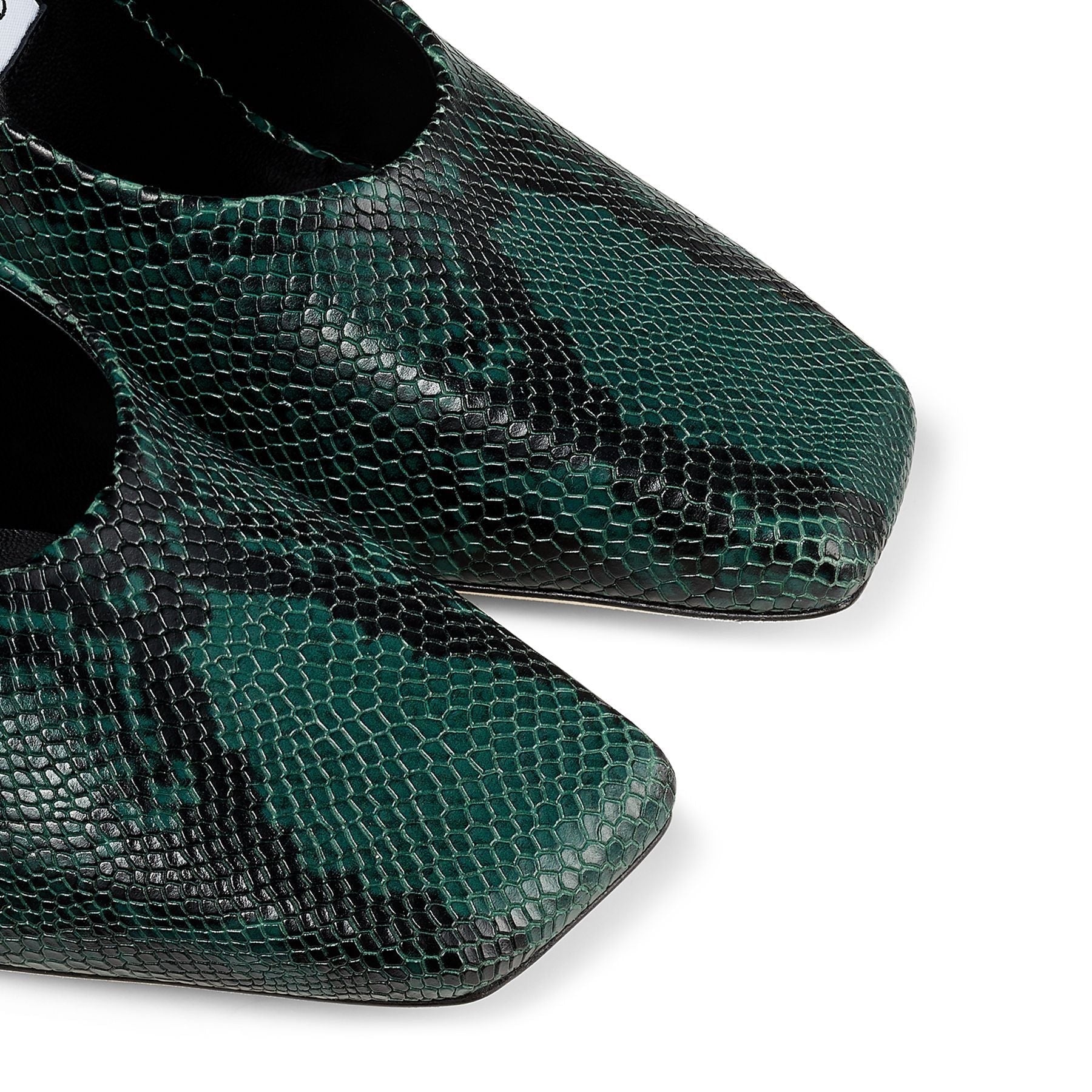 ZNO STOCK 0 DJV 1/0 ST 0% Price 190 / Reco 200 DARK MOSS Shoe MARCELA 85
