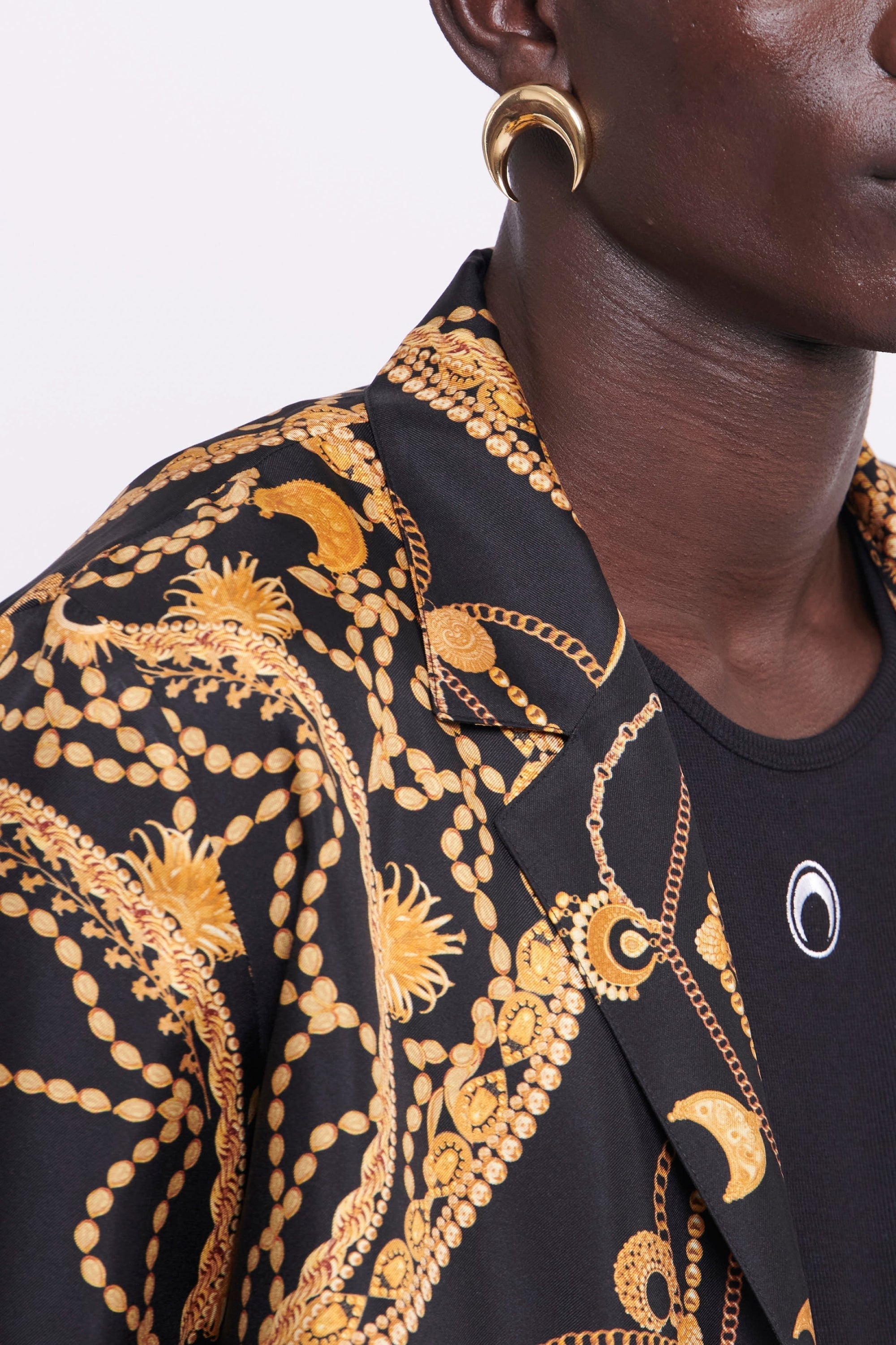 PRIX MARQUE : 190€_Ornament Jewelry Black Blouse - Ornament Jewelry Black