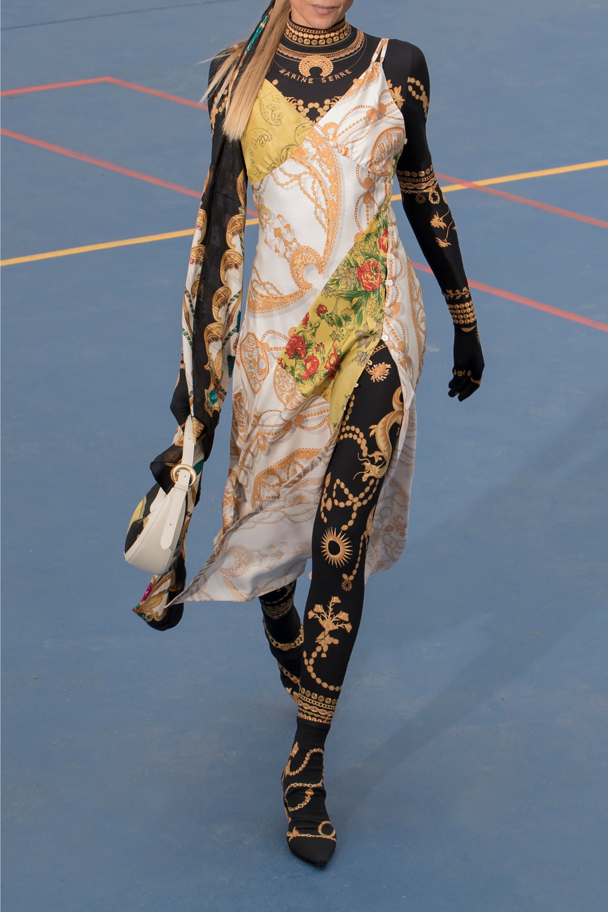 PRIX MARQUE : 190€_Ornament Jewelry White Robe - Ornament Jewelry White