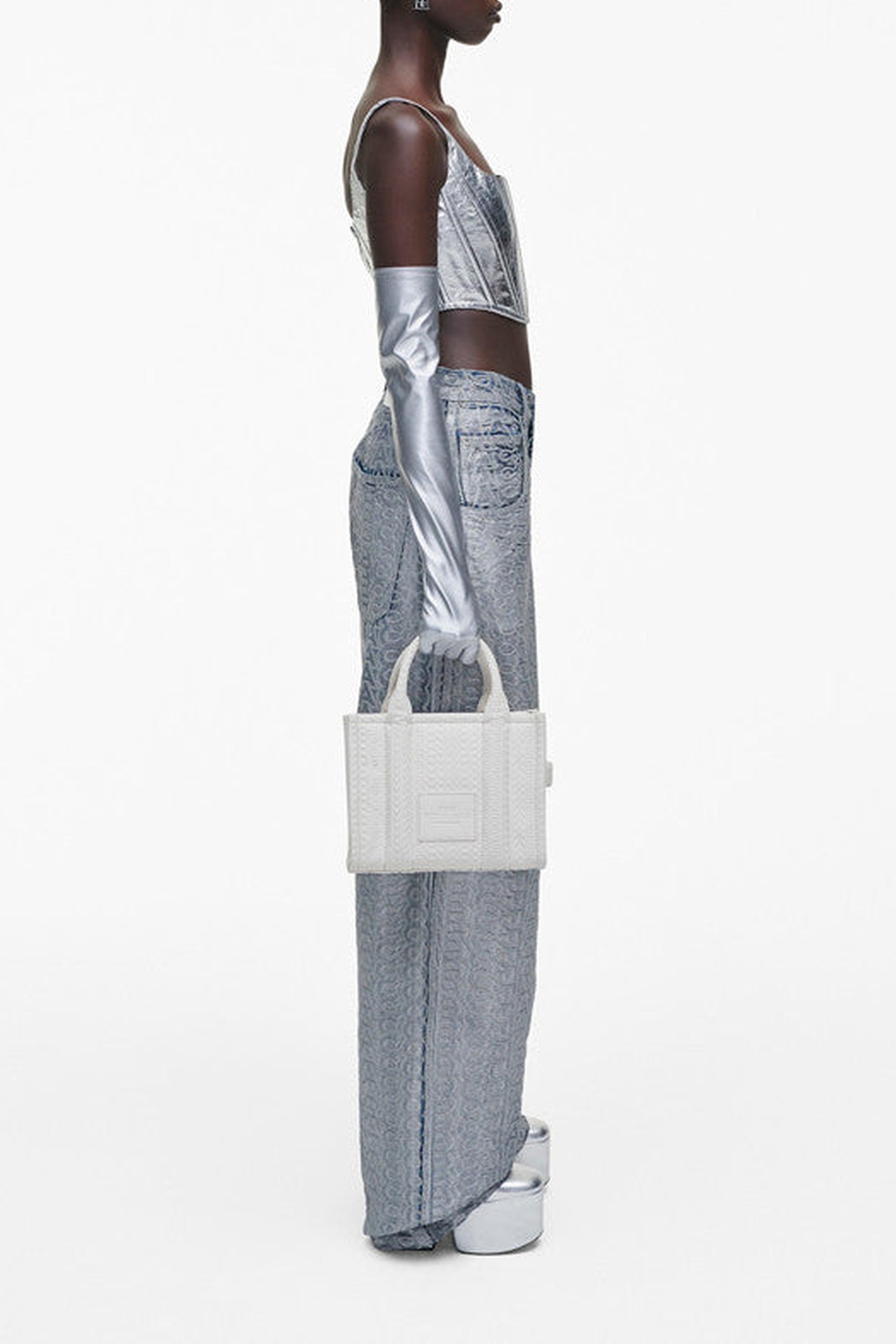 Petit sac à bandoulière The Tote Bag texturé en cuir - White
