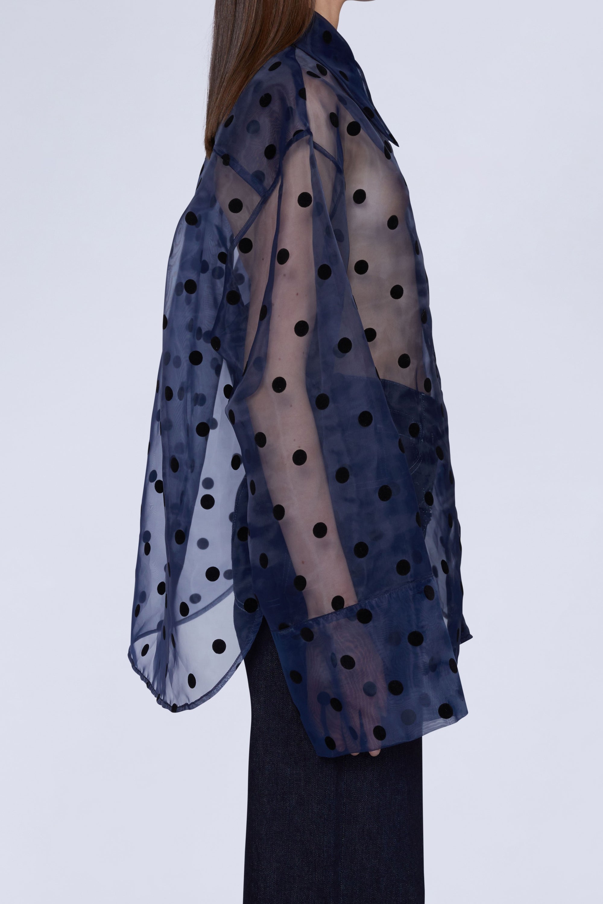 Chemise oversize en organza à pois avec col pointu - Blu & Nero