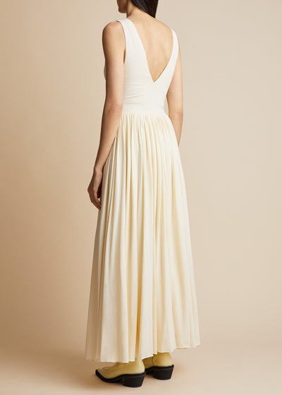 Meryl dress in silk - Cream