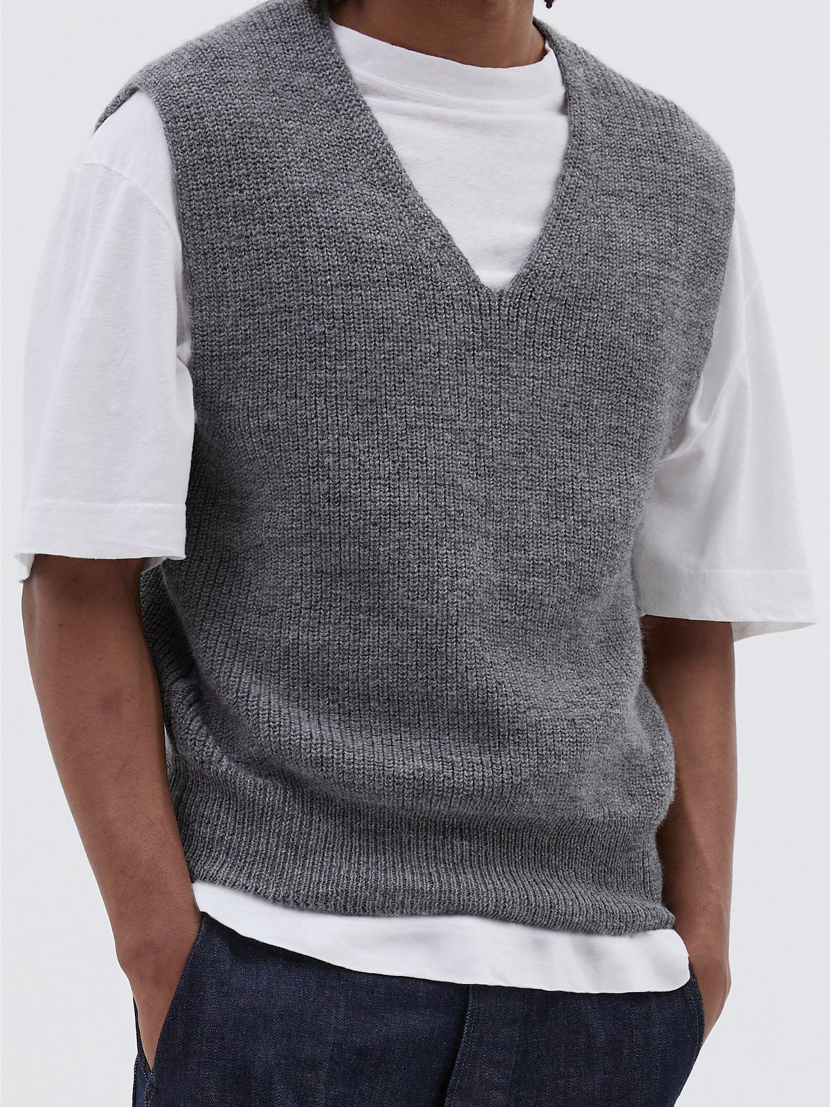 Sleeveless ribbed woollen jumper - Grey