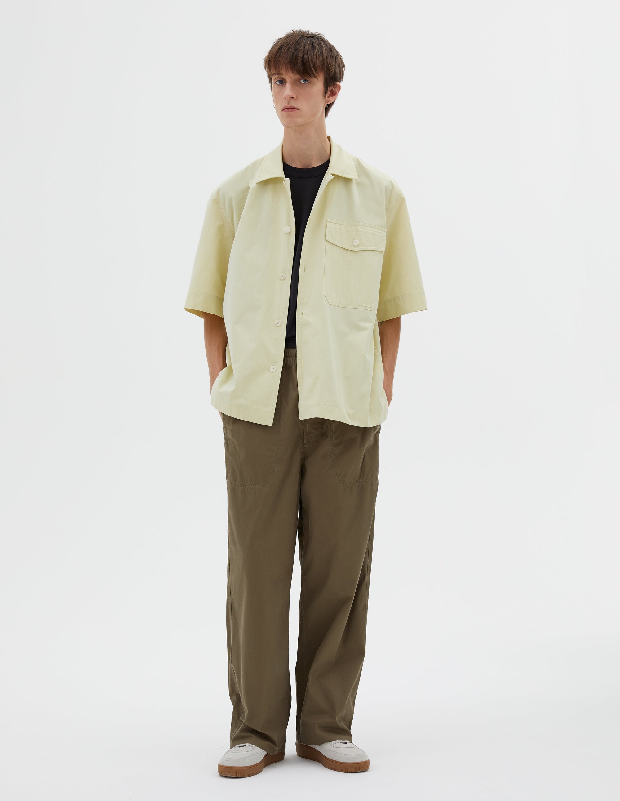 Chemise manches courtes à poche à rabat - Pale Yellow