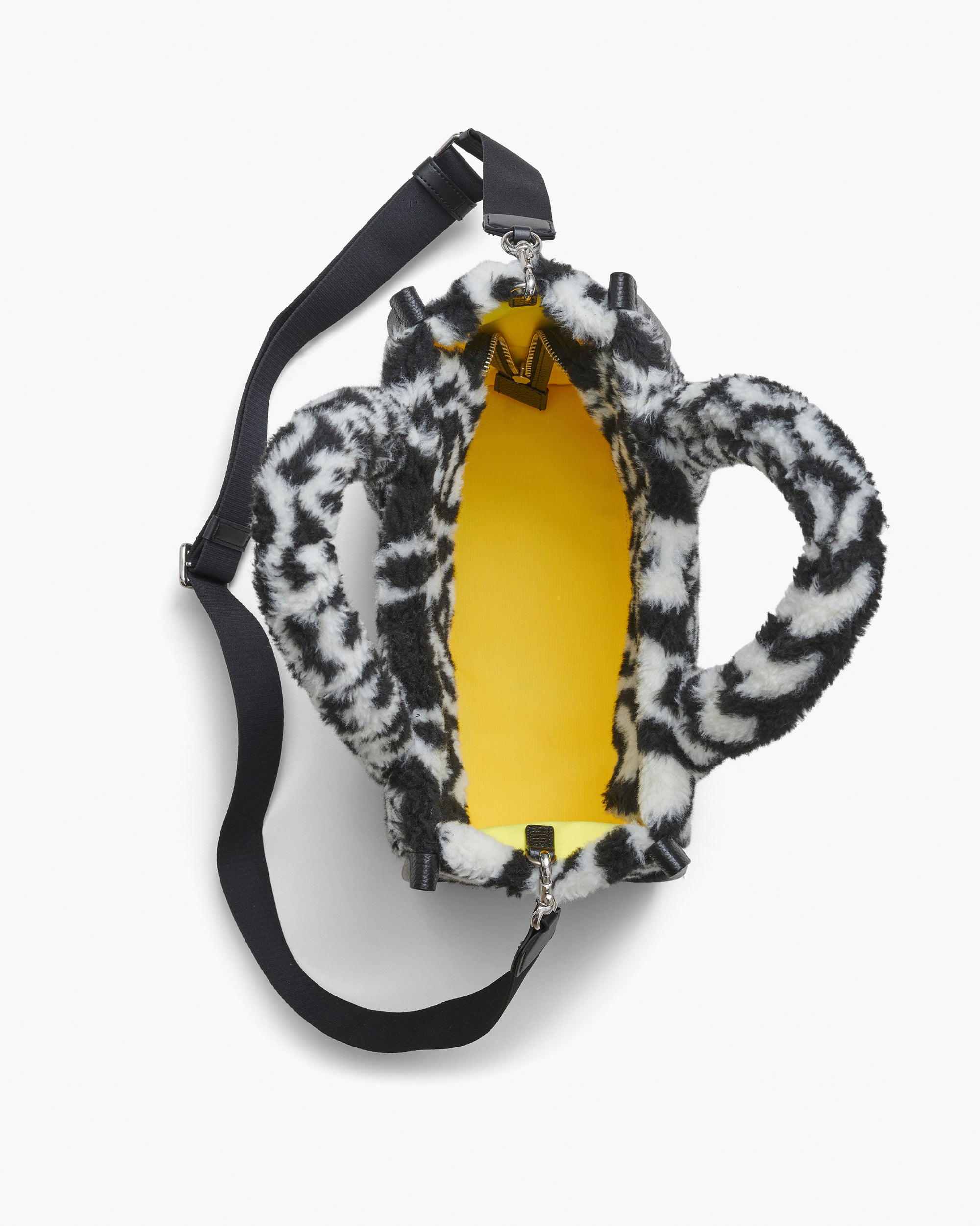 THE MEDIUM TOTE