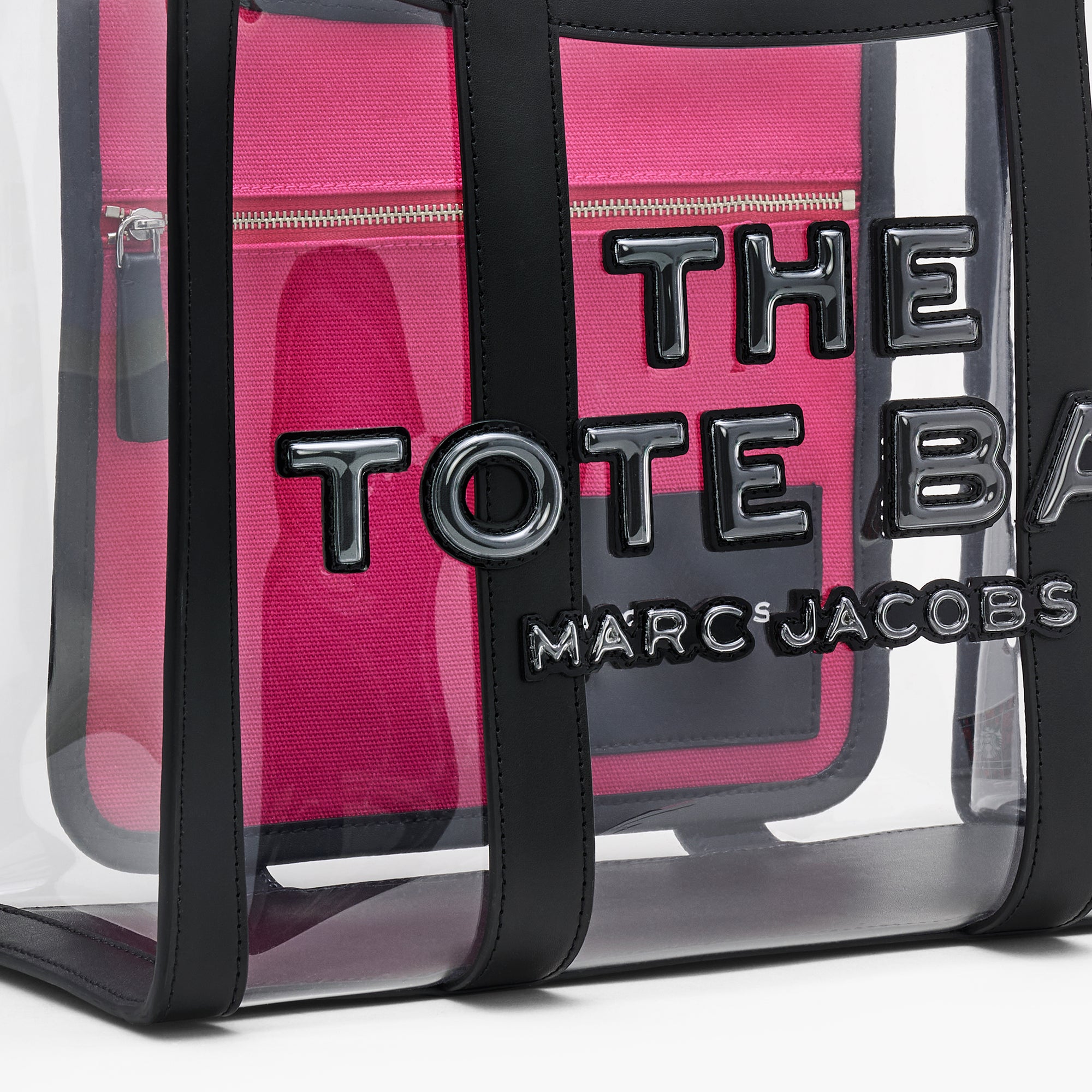 THE MEDIUM TOTE