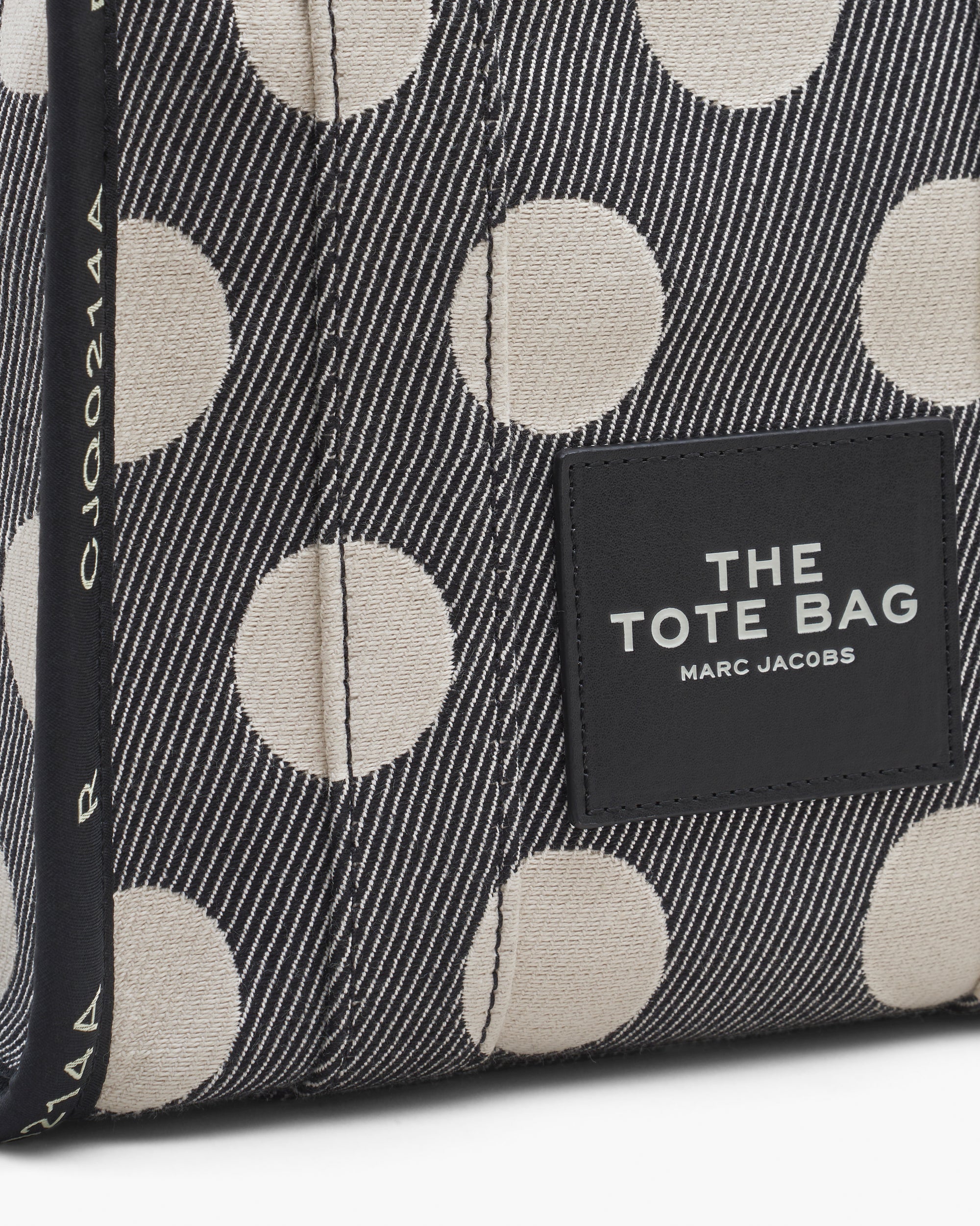 THE SMALL TOTE