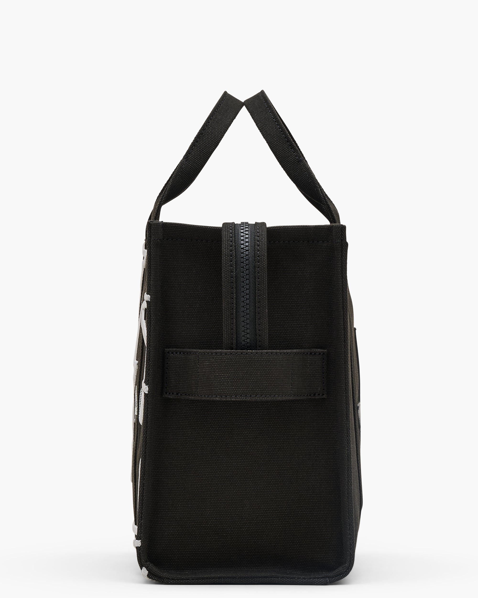 THE MEDIUM TOTE