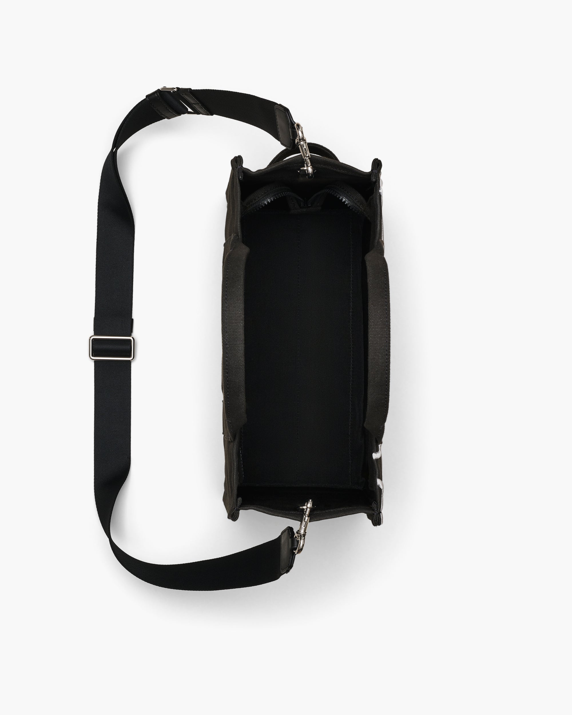 THE MEDIUM TOTE