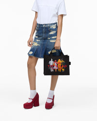 THE MEDIUM TOTE