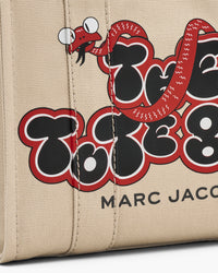 THE MEDIUM TOTE