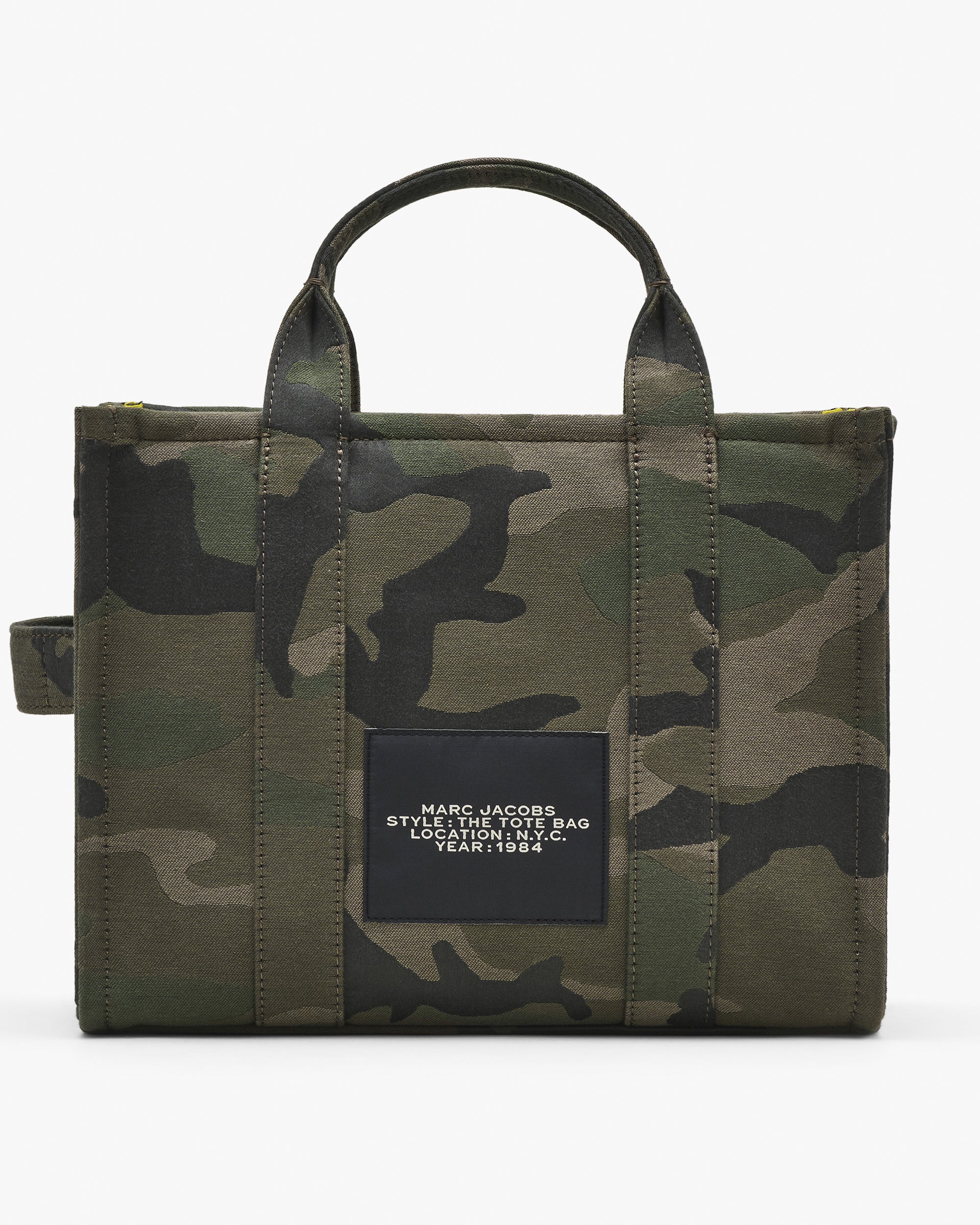 THE MEDIUM TOTE