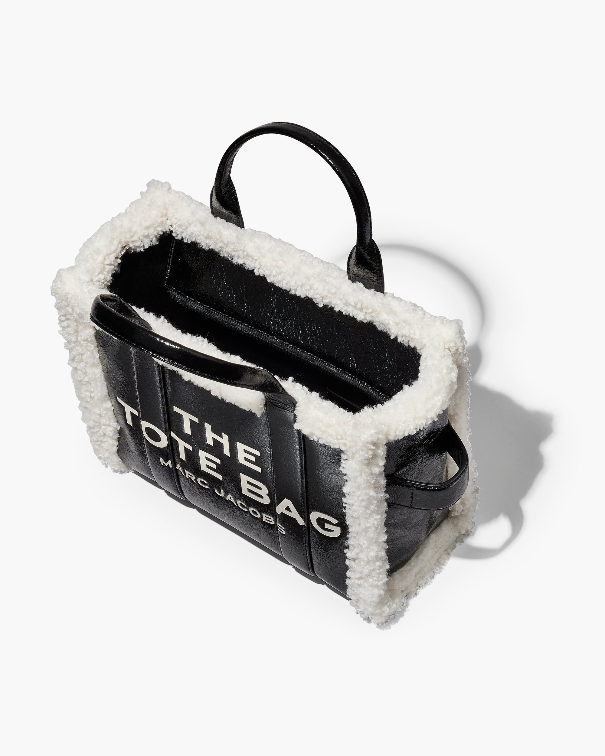 THE MEDIUM TOTE