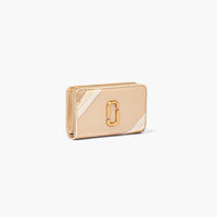 COMPACT WALLET