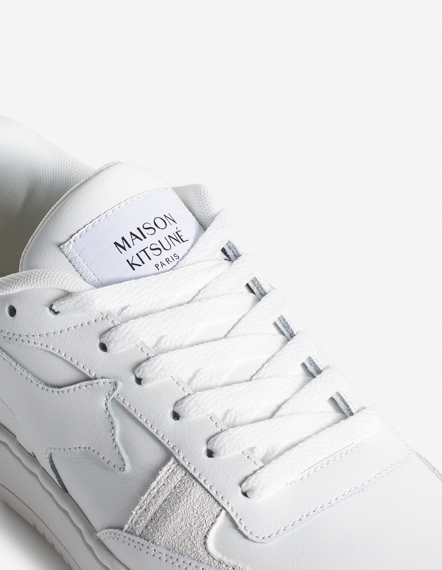 Chiru Trainers - White