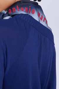 HAUT TRICOTÉ BLEU MANCHES LONGUES