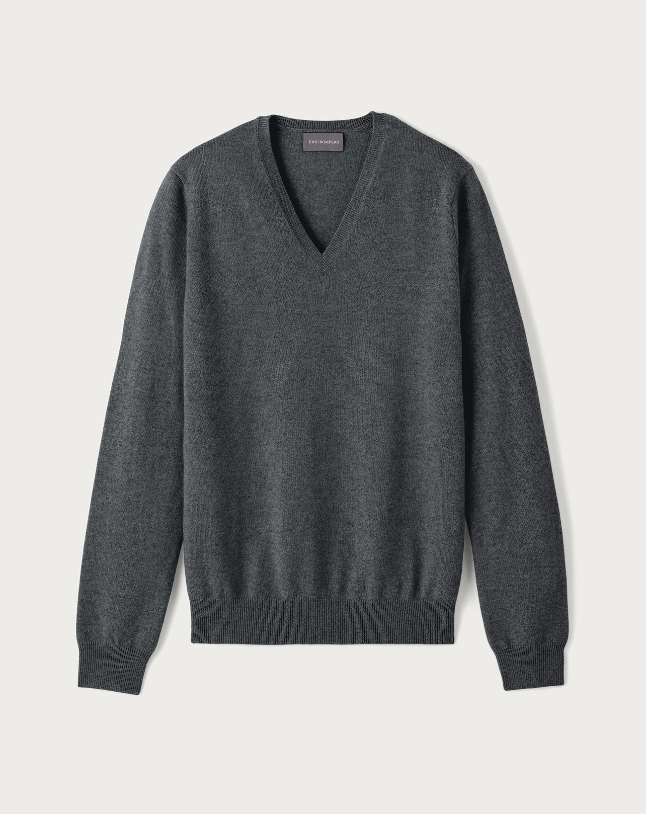 Pull V Ajusté - Loup