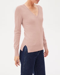 Slim-fit V-neck cashmere and silk slit jumper - Rouge Girofle
