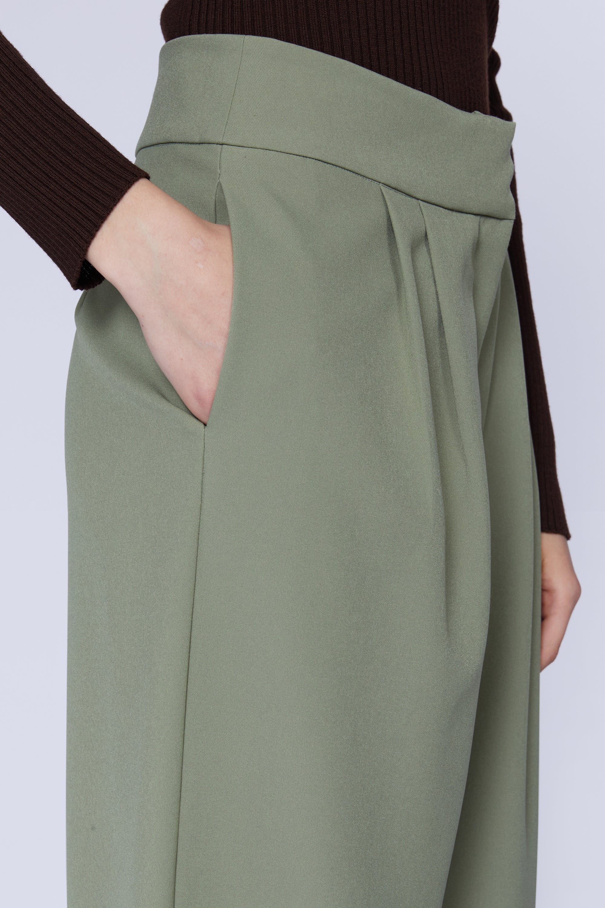 PANTALON AVEC REVERS