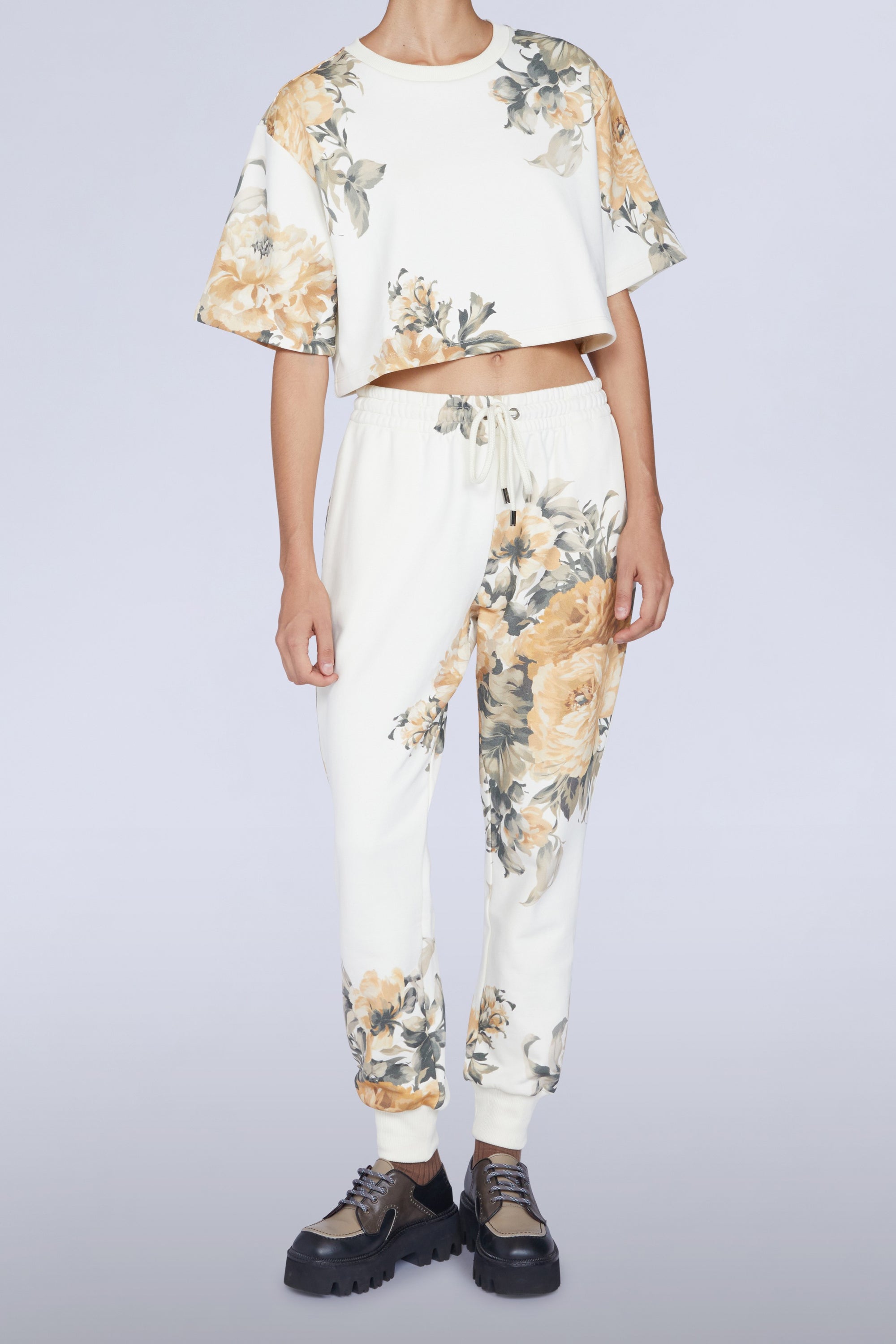 PANTALON BLANC AVEC REVERS