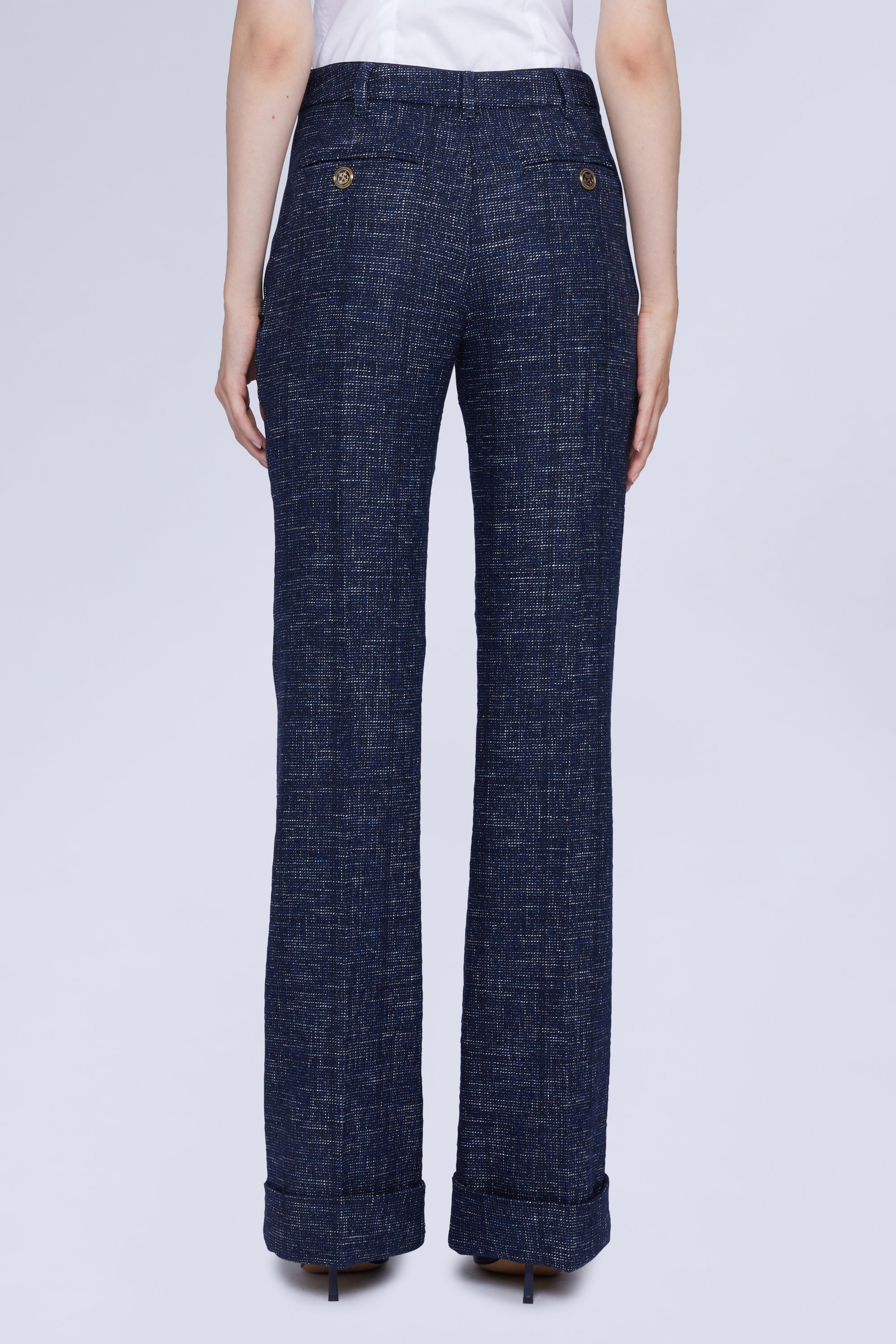 PANTALON AVEC BOUTONS