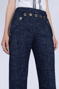 PANTALON AVEC BOUTONS
