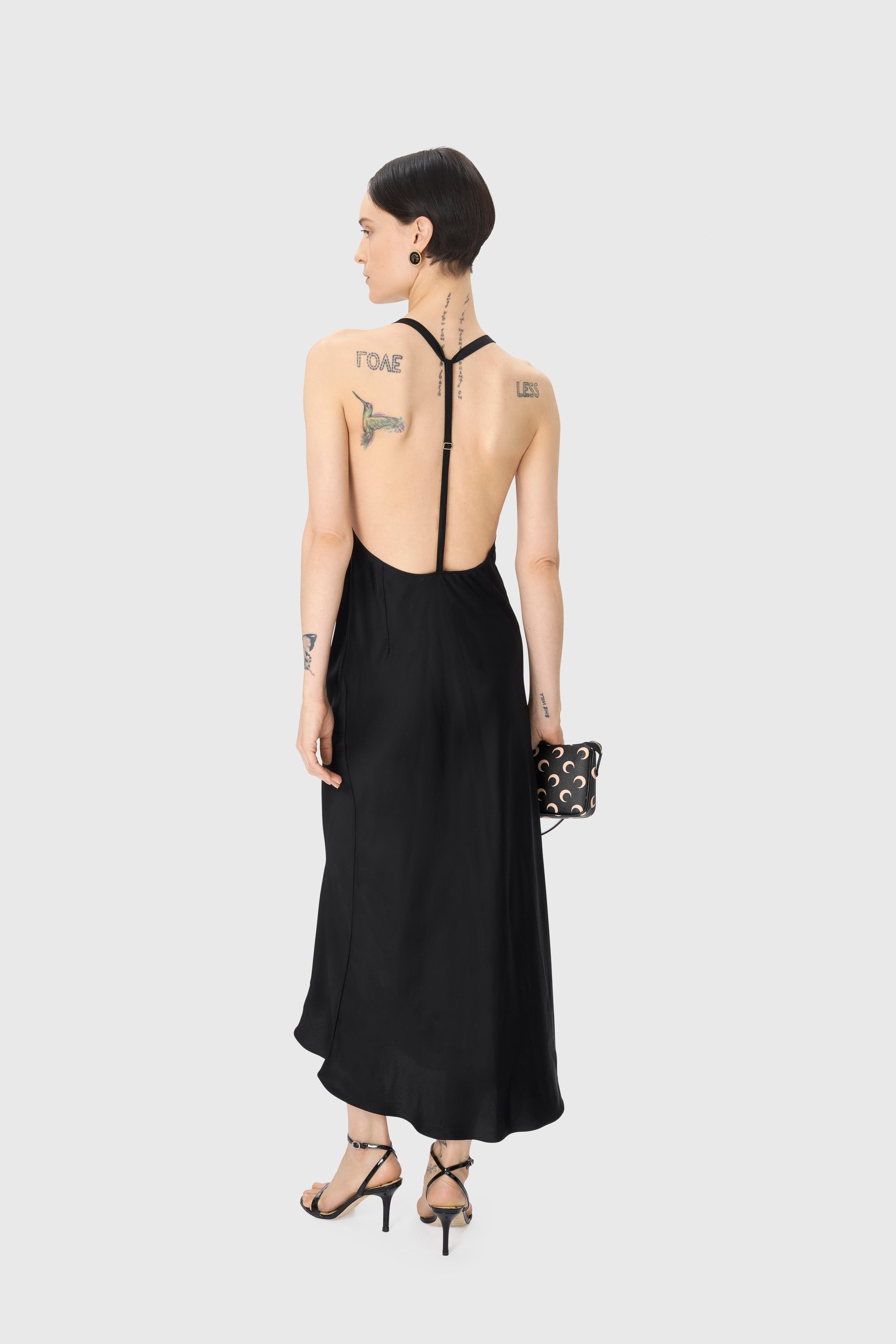 PRIX MARQUE : 290€_Black Robe - Black