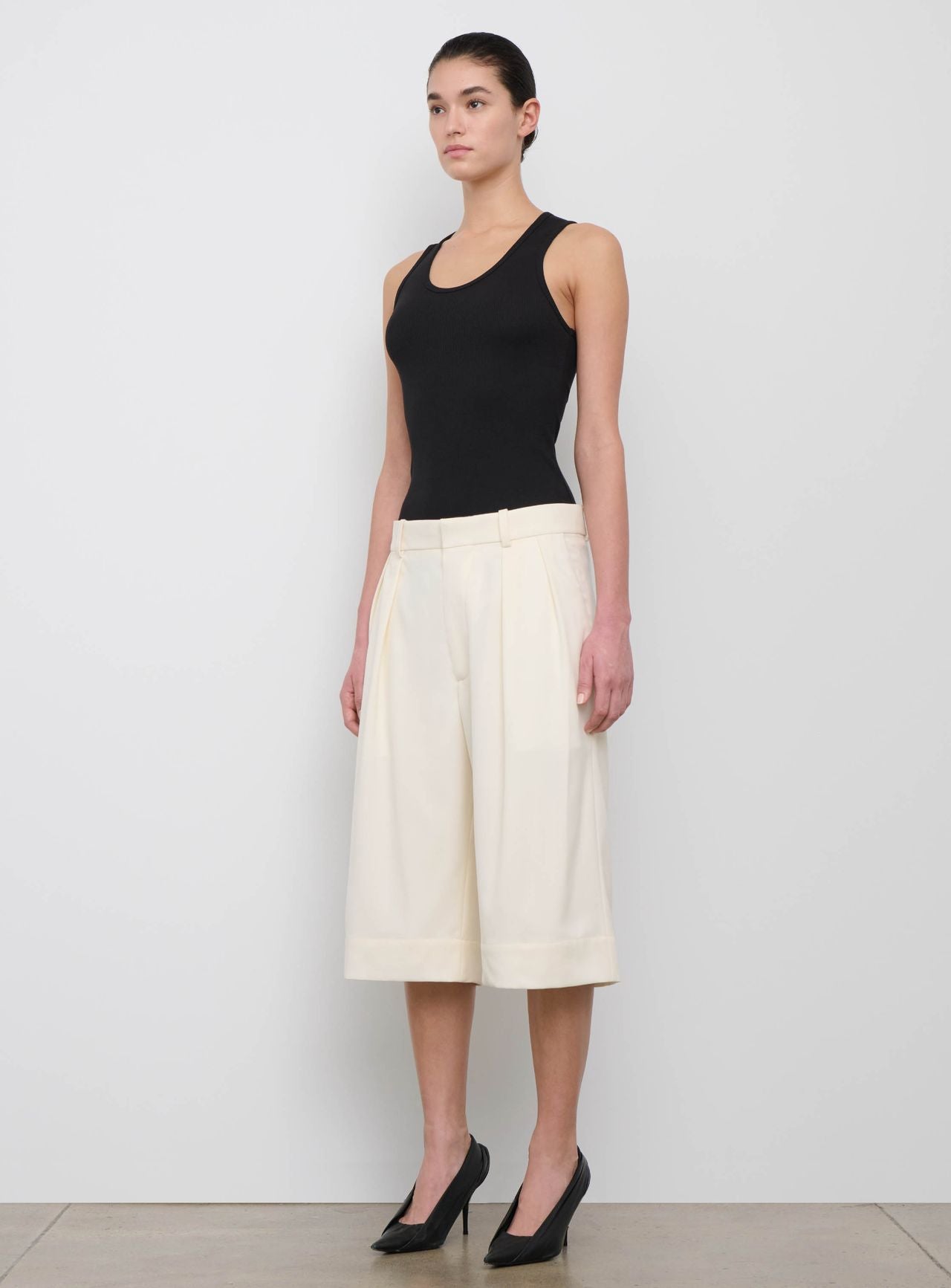 Low Rise Short - Off White