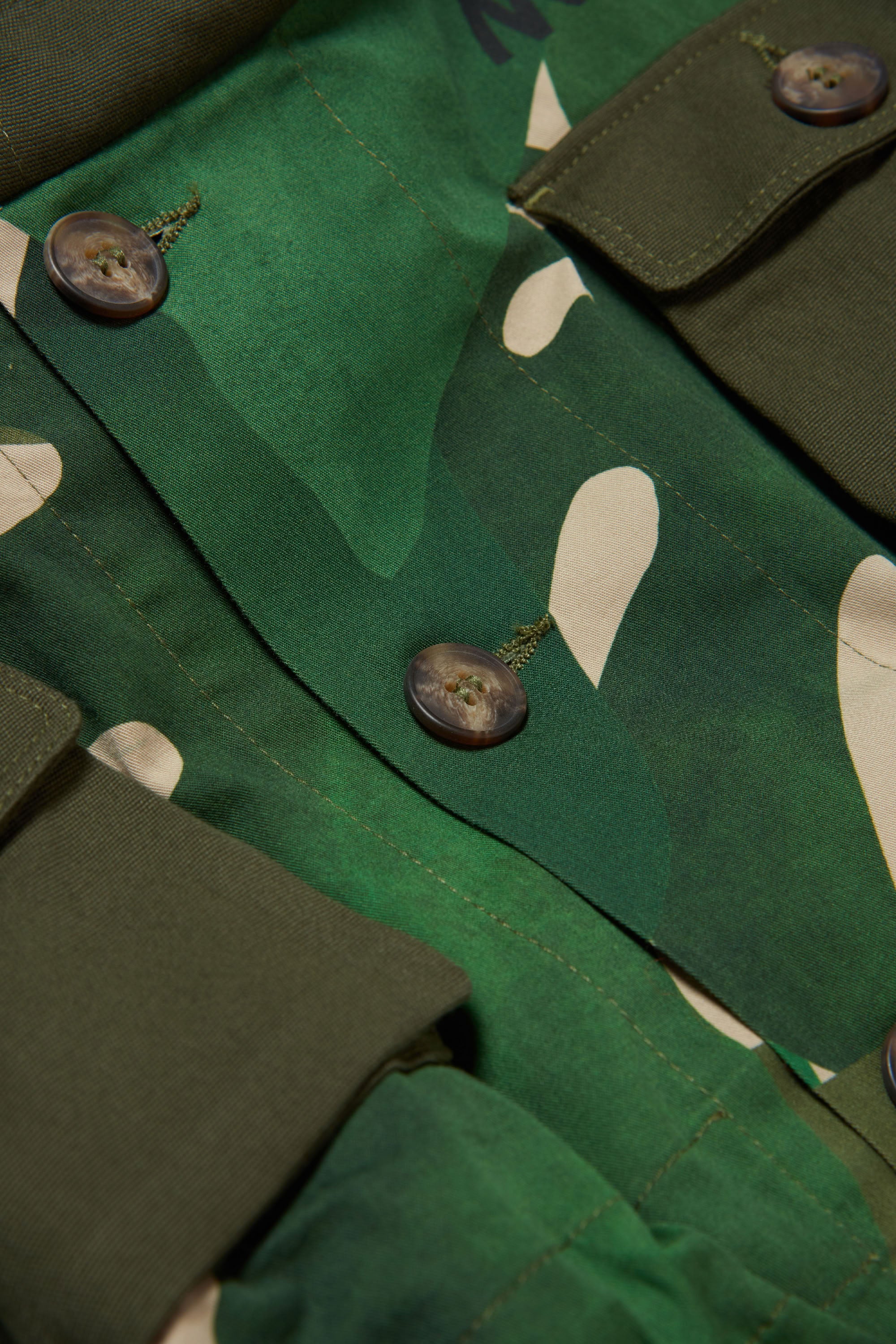Printed jacket - Green Rain Forest