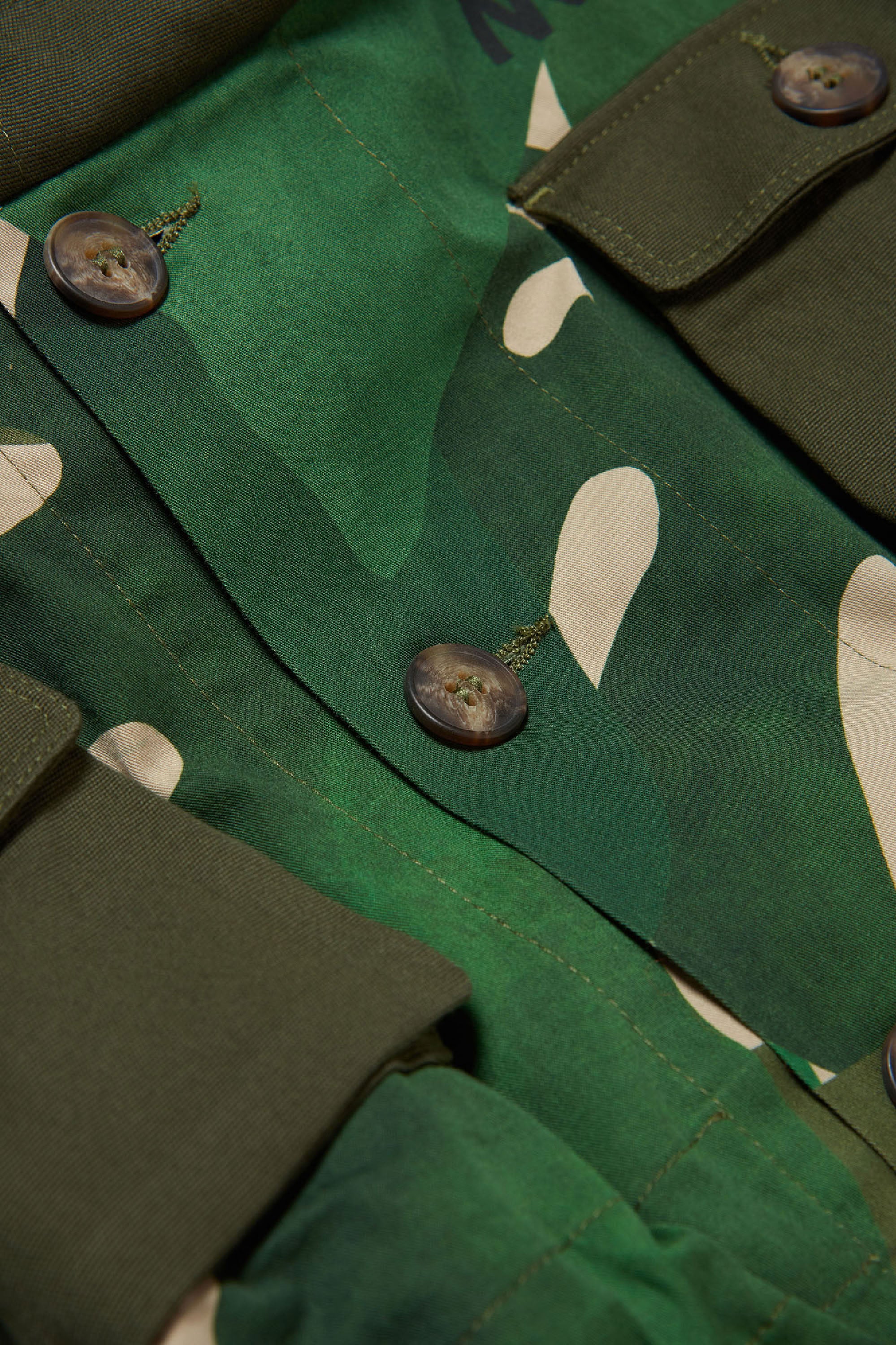 Printed jacket - Green Rain Forest