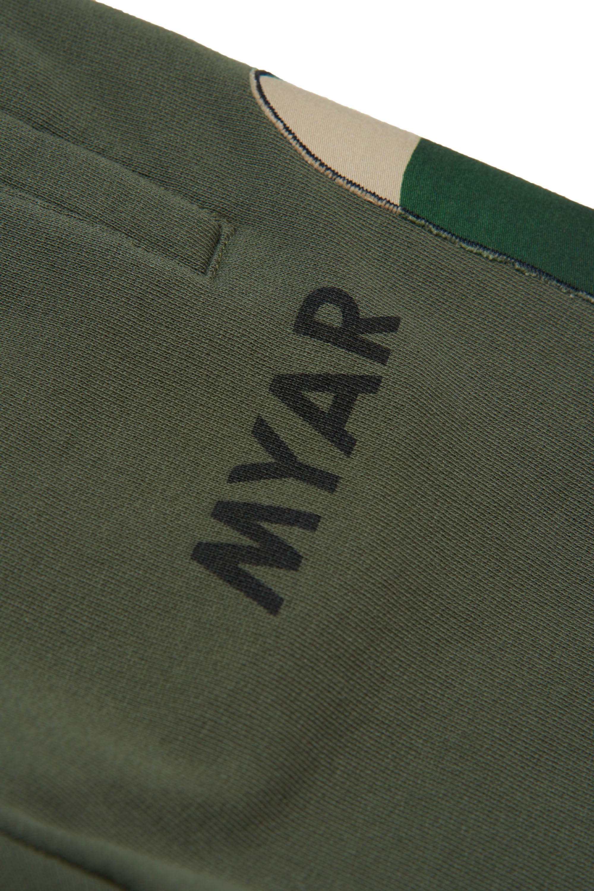 Elasticated waist shorts - Army Green