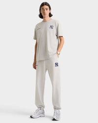 Pantalon de survêtement Heritage Yankees Serif - Gris chiné/Bleu marine