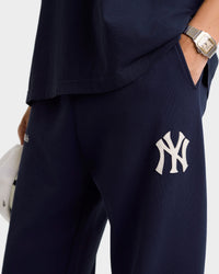 Pantalon de survêtement Heritage Yankees Serif - Bleu marine/Blanc