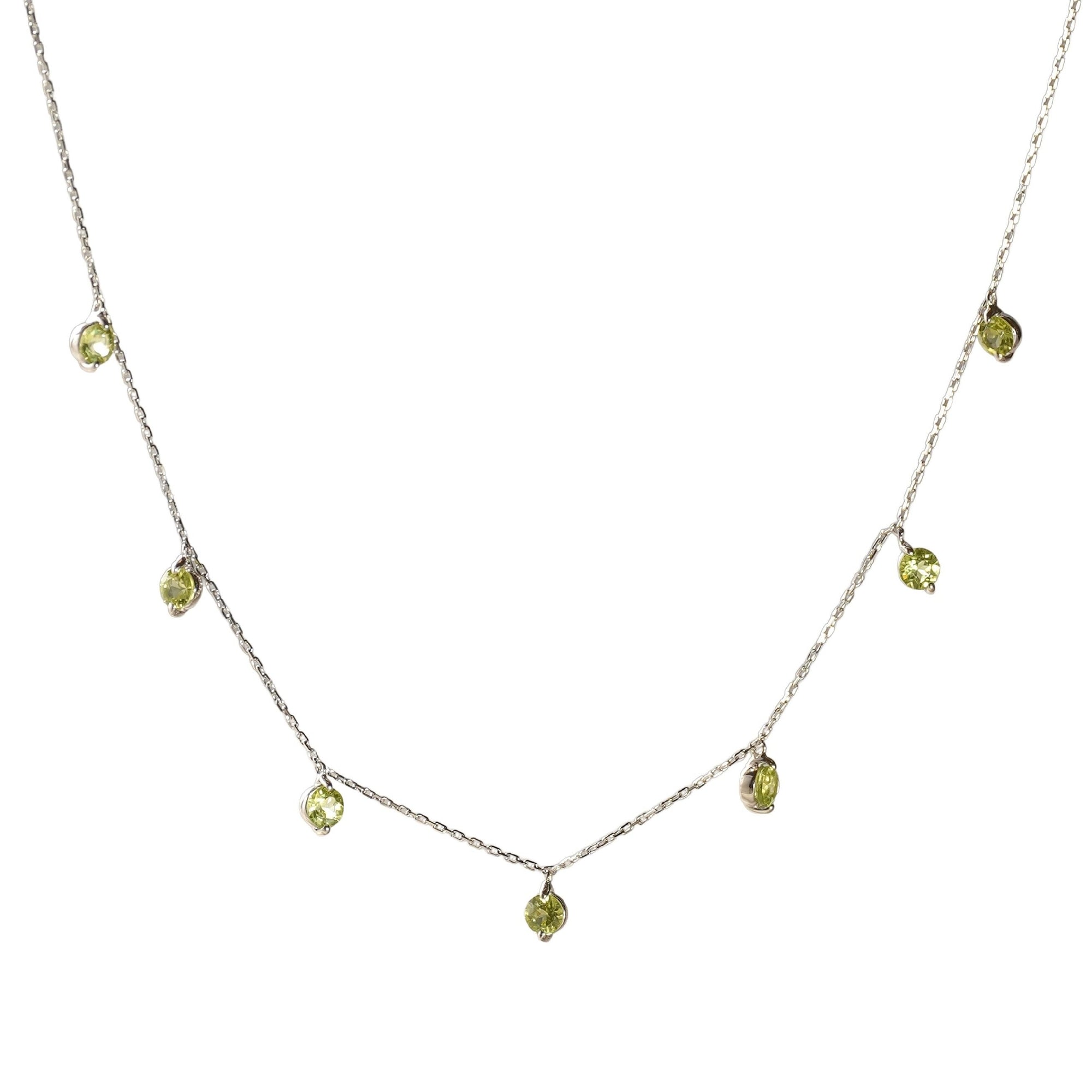 1qty NEW / Collier avec 7 Peridot -Blanc