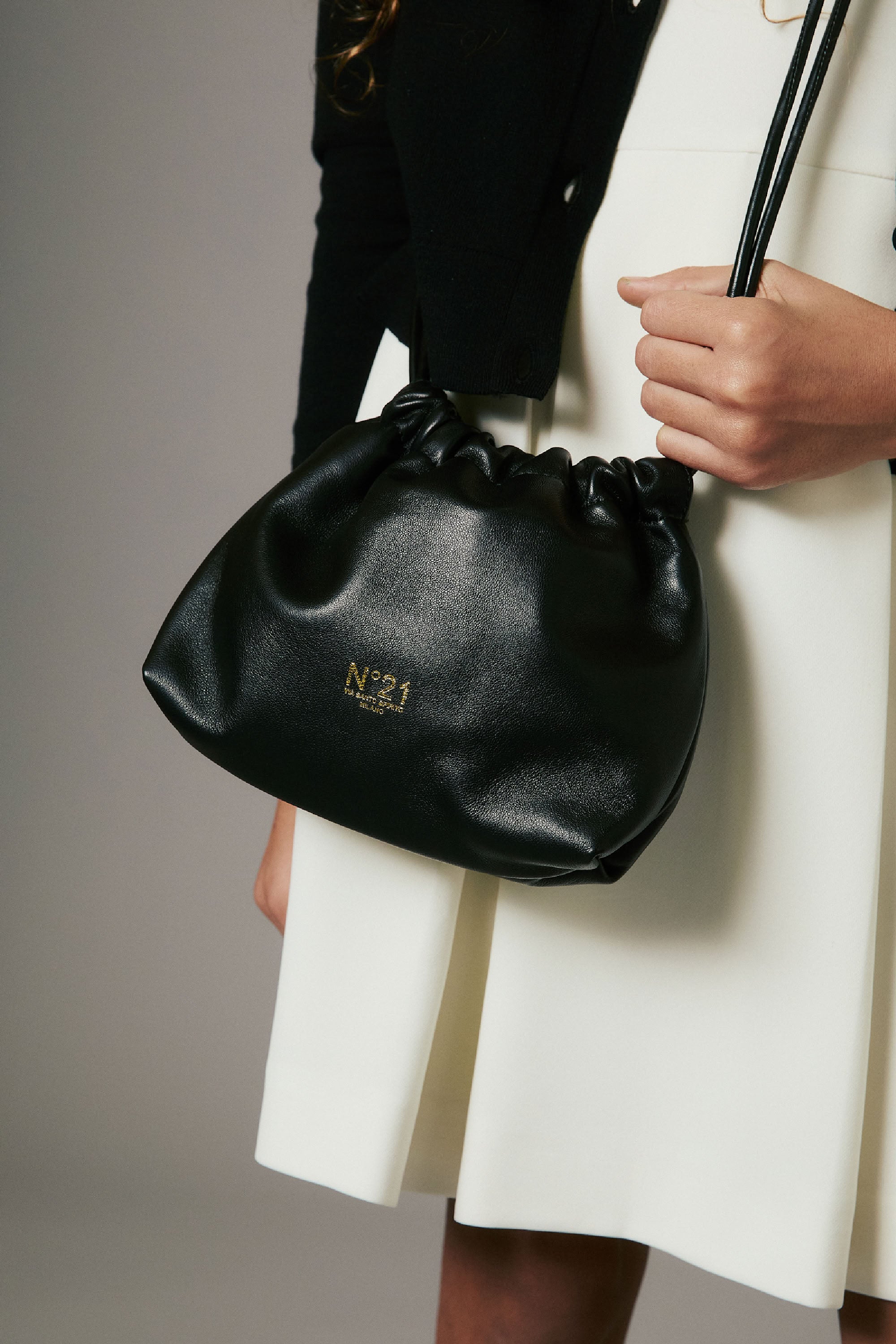 Sac avec cordon de serrage en cuir - Black