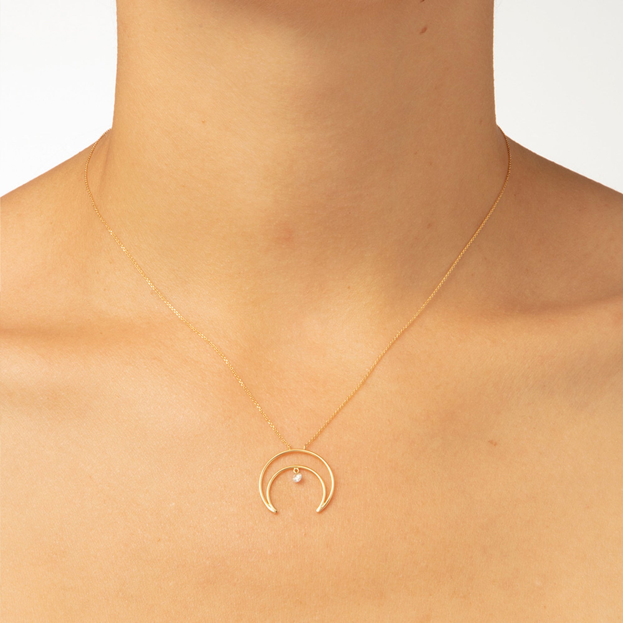 Collier Séléné Lune serti d'un diamant - Or Jaune