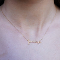 Collier Around The World Féministe serti d'un diamant - Or Jaune