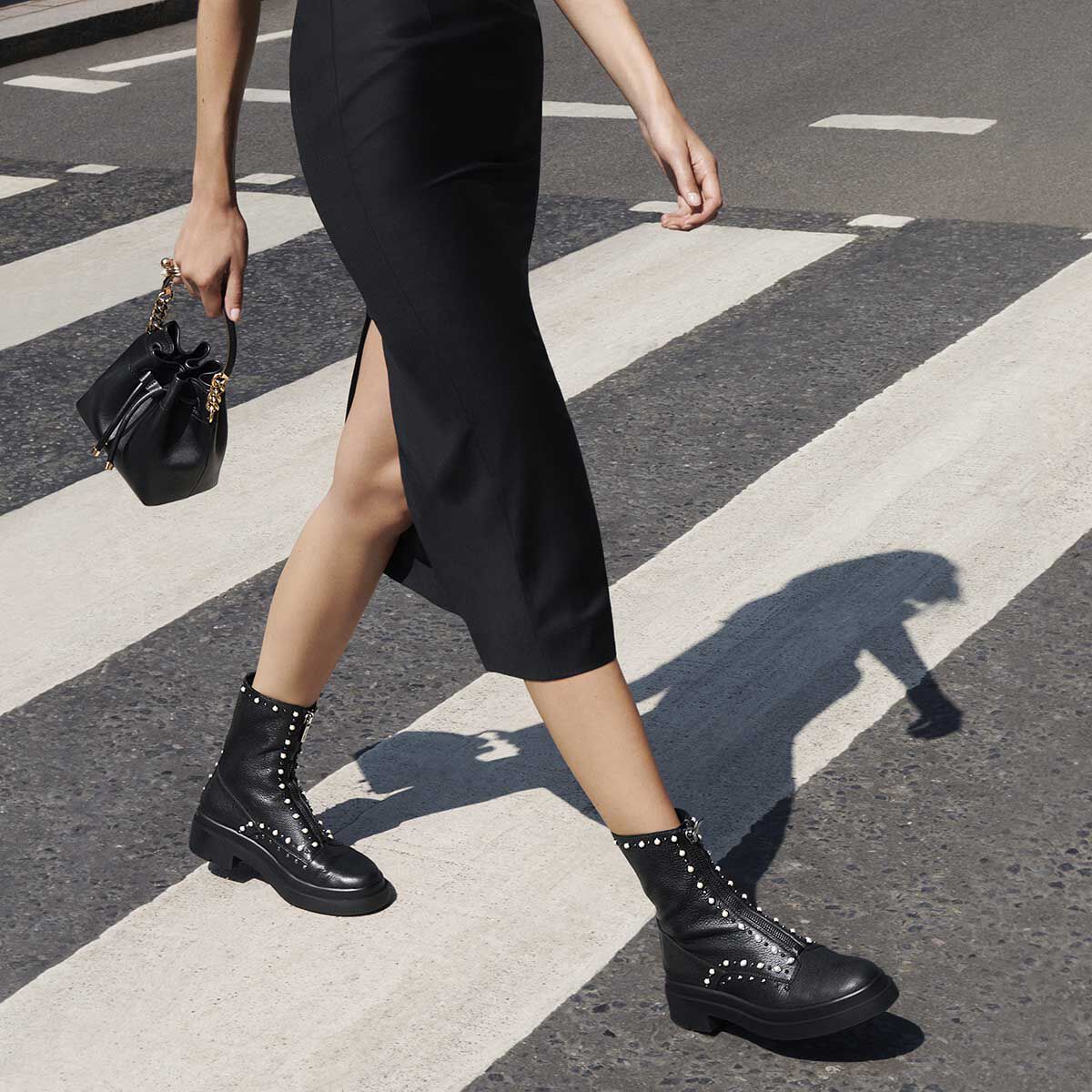 Bottines Nola en cuir à perles et clous - Black, Pearl & Gunmetal
