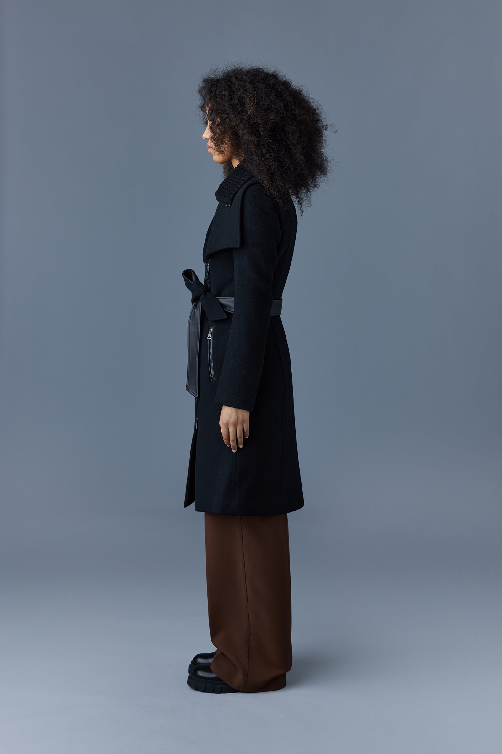 Manteau Nori mi-long ceinturé en laine - Black