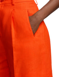 Tracy pleated shorts in linen - Bright Orange