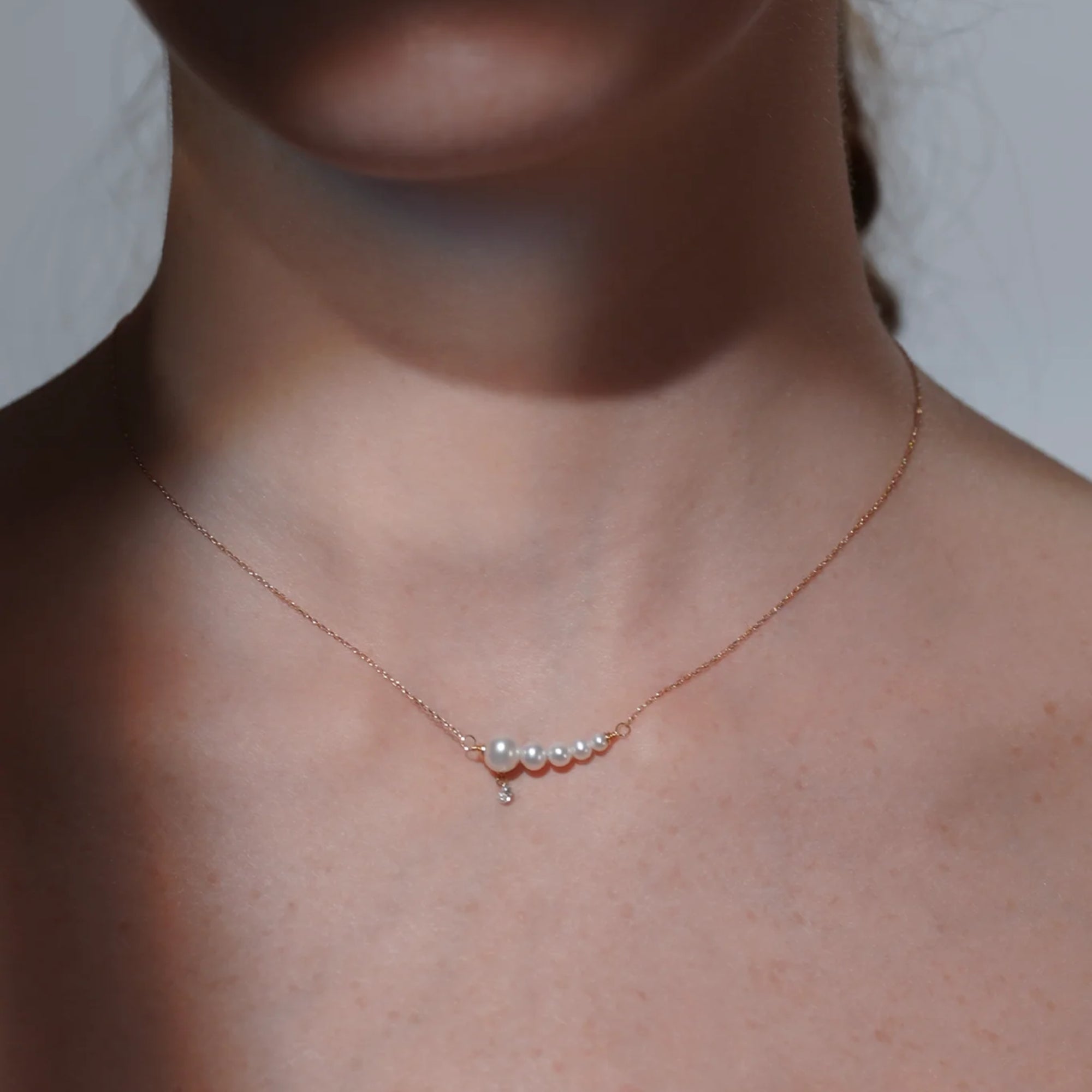 Collier Aphrodite orné de perles & serti d'un diamant - Or Jaune
