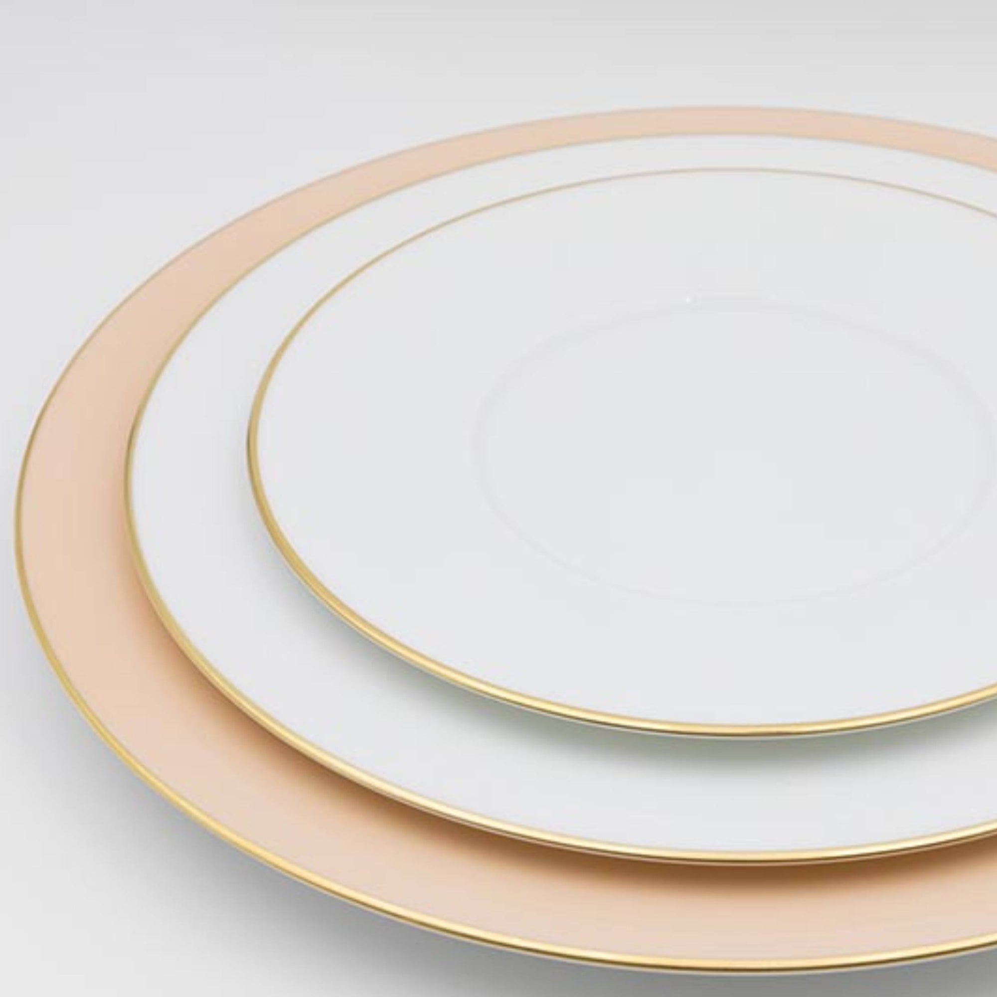 Assiette de présentation Lexington Filet d'or en porcelaine - Vanille