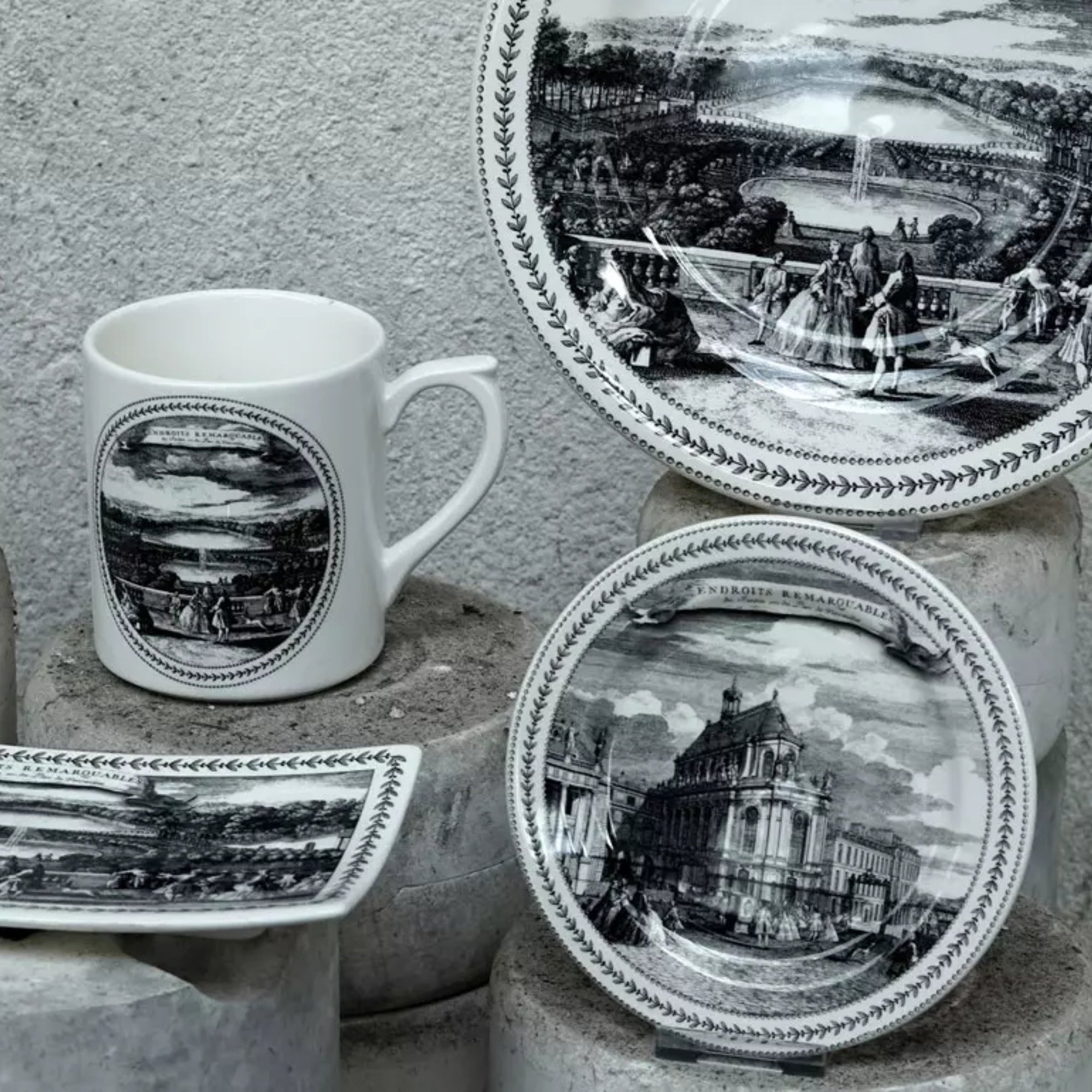 Set de 4 Assiettes mignardises Endroits Remarquables - Noir