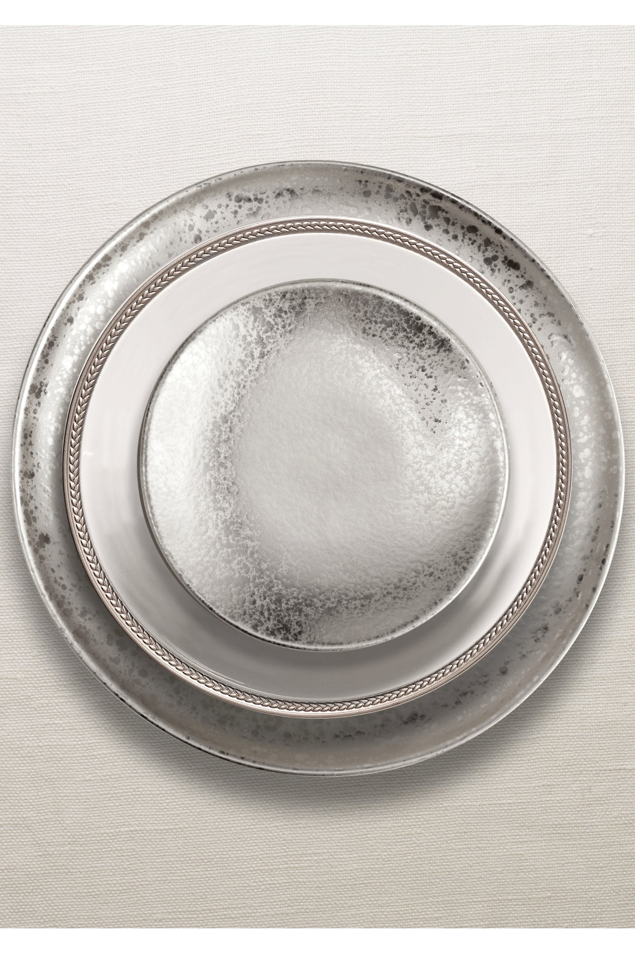Assiette de présentation Alchimie en porcelaine - Platine